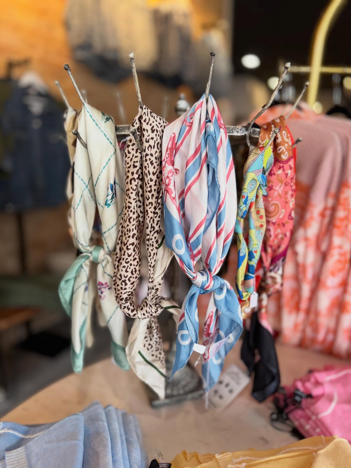 The sophisticated silky bandana. Wear it as a neck scarf, head scarf, hair scarf, scarf for your bag, or any other way you can dream up! 😍