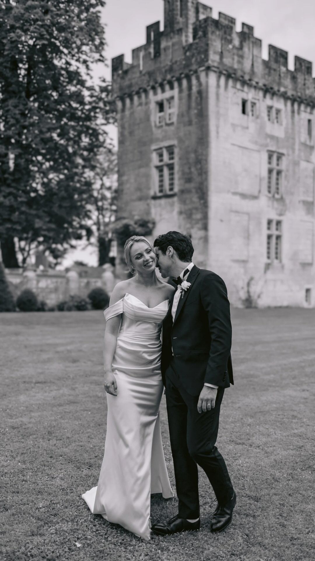 Fall in love again and again
@chateaudecrazannes
@unik_day_agency
@les_filles_fideles
@leregaldespapilles
@1clicreception
@soulex.prod
@atelier_septembre
@angitia.wedding
@jarnage_joaillier
@legrenier.demoncoeur
Julie | Le Prisme de Julie
Season 2027 open
wedding in france - destination wedding photographer - french wedding photographer photographe mariage - bordeaux wedding photographer - fine art wedding photographer - south of france wedding - mariage en france - france wedding - chateau wedding france - photographe bordeaux - photographe mariage bordeaux - luxury bridal - bride vibes only