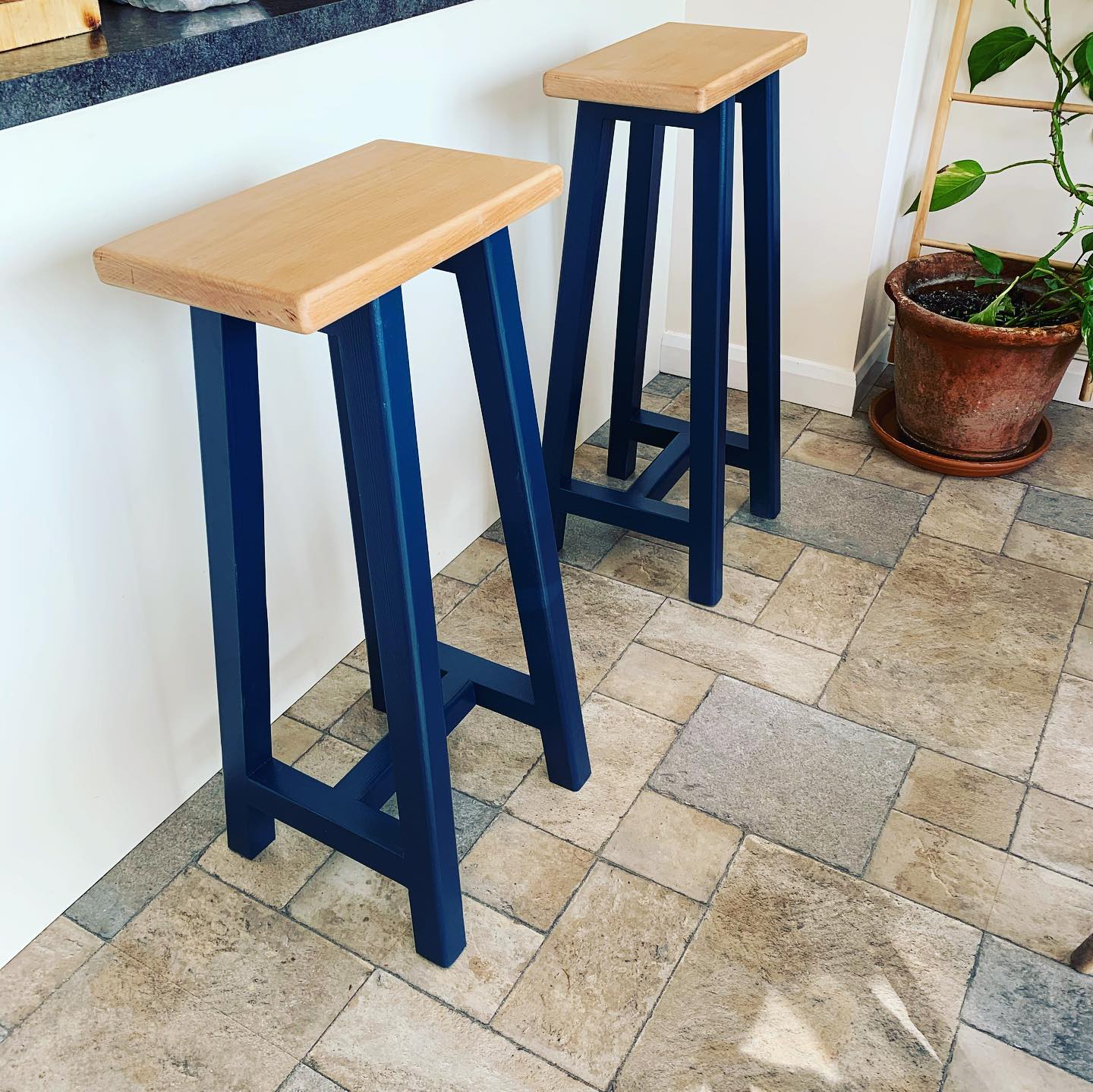 Set of bar stools ✅ #joinery #kitchendesign #beech #redwoods #madetomeasure