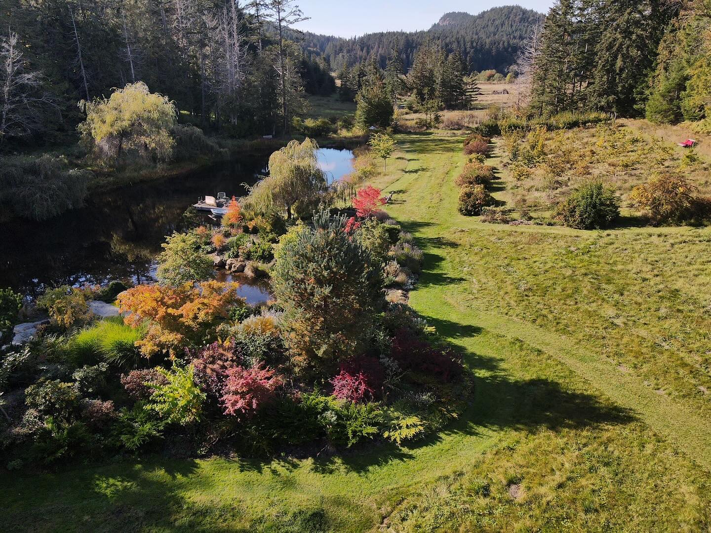 Fall in the valley. A week of sunny days and cool nights. 🍂🍁🍂🍃