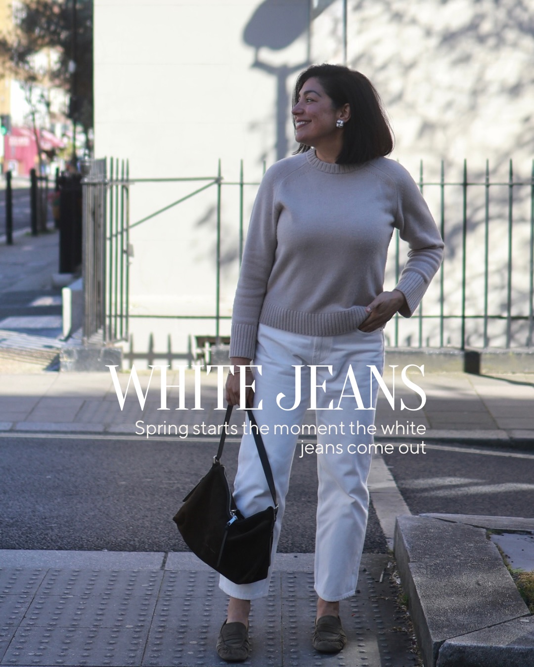 Just in love with these @bellstjeans jeans.
It felt so good to just wear a nice pair of jeans and a jumper today but apparently is going to snow next week?!
.
Jeans @bellstjeans
Jumper and handbag @insidejigsaw
Loafers @massimodutti
Earrings @hm
.
Midlife style, white jeans, cropped jeans, spring style,
Chic outfits, loafers, tonal dressing, best neutrals,
.