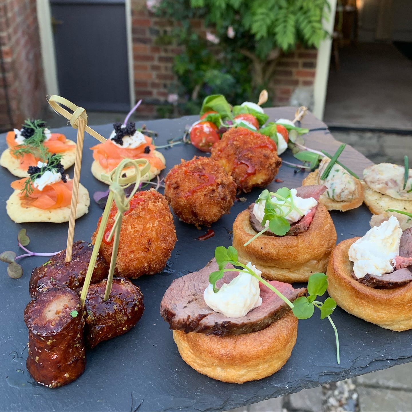 Did someone say canapés? 👏🏻 we opened on Friday and met so many lovely locals!