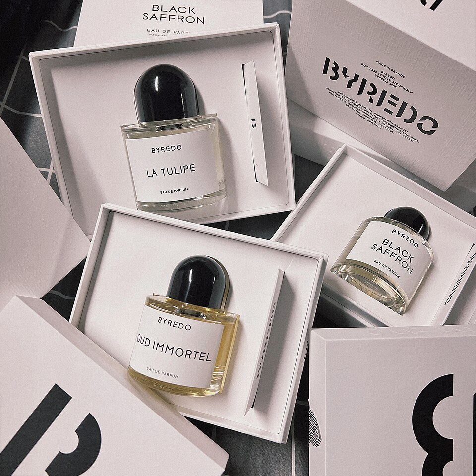 The beauty industry might be heading for its next mega-merger... ➡️
Big news in beauty this week - The @esteelauder is in talks with @puig_official , the group behind @rabanne , @jeanpaulgaultier and progressively @charlottetilburyskincare
If it goes ahead, we’re looking at a potential $40bn powerhouse. Not small.
And while nothing’s been confirmed yet, the direction of travel feels pretty clear. Like fashion, beauty is consolidating - fast.
Over the past year alone we’ve seen:
✅ @lorealparis buying up @kering_official’s beauty arm
✅ @elfcosmetics acquiring @rhode
And now this…
It’s starting to look a lot like a race for scale.
But what’s interesting here is why Puig?
Fragrance has quietly become one of the most dynamic parts of the market, fuelled by Gen Z, layering, and the move from one “signature scent” to "many scents".
Puig is deep in that space.
Last week the Barcelona-based organisation announced the appointment of José Manuel Albesa as its first CEO who is not from the Puig family - a telling sign there's big change incoming?
This feels like a pretty pivotal moment for the industry.
What do people think of the potential merger? 👉
#BeautyIndustry #Fragrance #MergersAndAcquisitions #Luxury #Retail #ConsumerTrends #BeautyNews