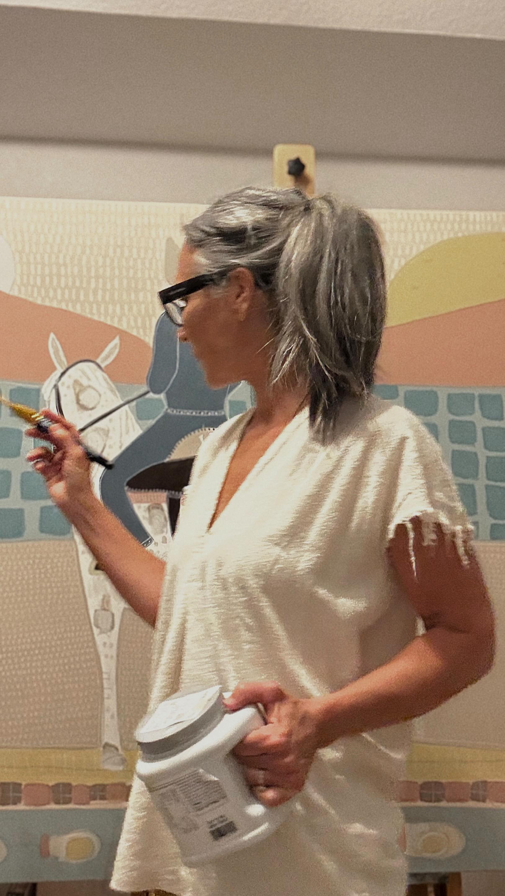 I think this one will be ready to frame at the end of the week.🐴
#texaspainter #art #texasartist #artforsale #contemporaryfolkart