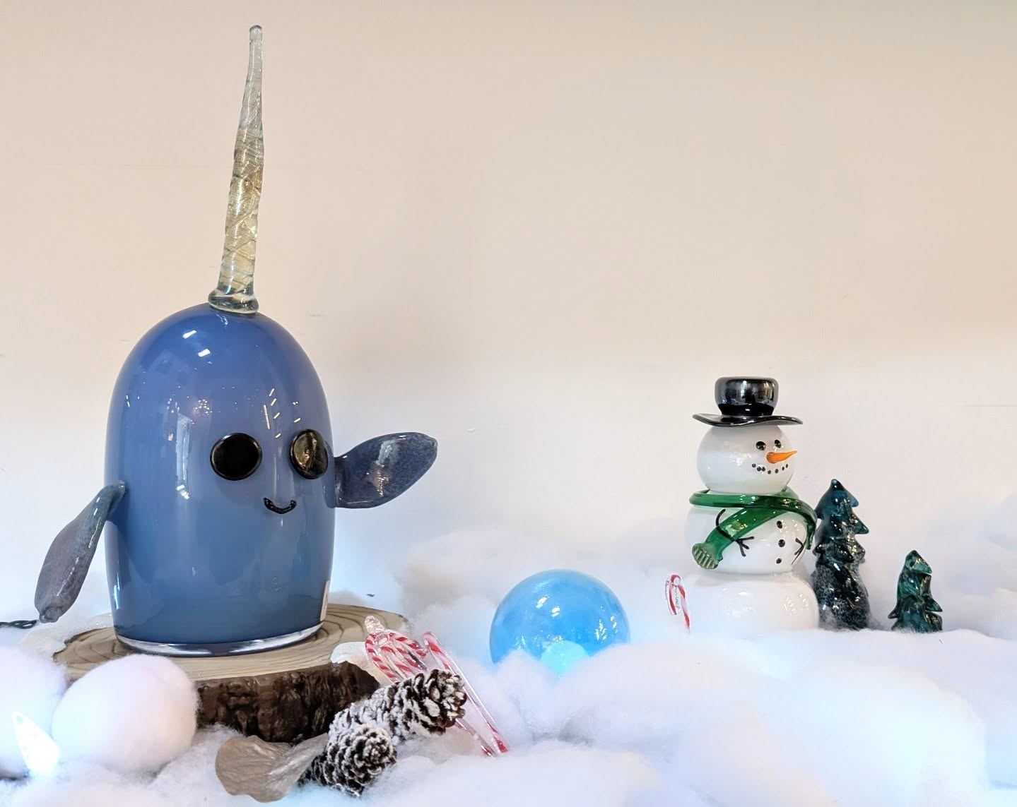 SANTAS COMING!! Soon. Get ready with us and some holiday magic from MGW. >>>>> Read on!
We've got Snowy people, Mr. Narwhals, Snowy trees, redwood trees, and Christmas trees, along with our classic ornaments and some special new ones!
.
Shop online, or come by the Hotshop.
Save the date of 12/7 for a special sale and making your own ornaments from 6-9! Tickets online for blowing.
.
.
#glass #glassblowing #christmas #holidays #festivities #decor