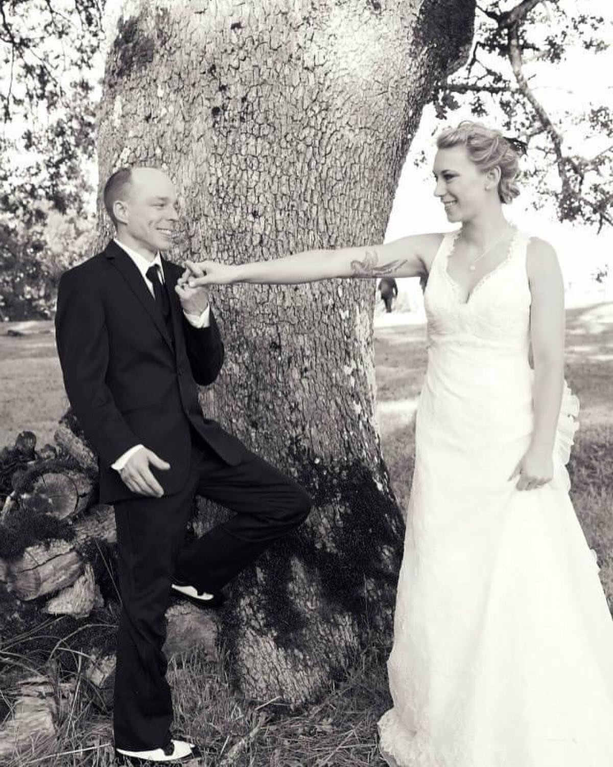 Celebrating 21 years together today š„¹. 21 years ago I asked HIM to be my boyfriend and his response āOk, but if it comes to it, Iāll be the one to ask you to marry meā. And on our 10 year anniversary to the day, we got married š. I am so grateful and blessed that we both continue to choose each other each and every day. That this man is the father to my babies and a strong, fiercely loving, deeply caring man that no matter what, anyone can count on. He has dad jokes for days and I love how he can make anyone laugh til they have tears. Weāre doing this life our way and I wouldnāt want it any other way. HAPPY ANNIVERSARY and cheers to many more as they seem to be flying by!
Haha just babies at our first valentines 2004 to our first date night since our oldest was born š.