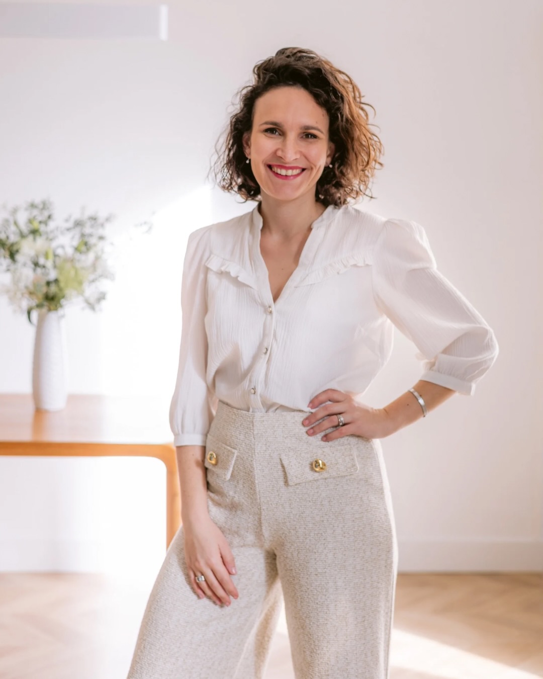 EN |
• Team 93
• Super Wife since 2020
• Super Mum since 2022 & 2024 👧🏻👶🏻
• Love photographer since 2019
• Working with my husband/videographer @le.prisme.en.duo
I love couples who choose each other every single day, the looks that say it all, the hands reaching out and never letting go.
I love dresses that flow, tailored suits, hearts beating a little faster, and promises whispered softly.
I love sunsets at the end of a perfect day, golden light, soft colors, and the timeless elegance of black & white film.
I love genuine laughter, tears that overflow, stolen kisses, endless embraces, and all those suspended moments that deserve to last forever.
I love capturing the essence of your story, telling your union, and creating memories you’ll still feel in 10, 20, 50 years.
And above all, I love meeting you, feeling every emotion with you, and preserving your one-of-a-kind day.
Welcome to my world dedicated to love ✨
Follow along so you don’t miss a thing 🔔
FR |
• Team 93
• Super Wife since 2020
• Super Mum since 2022 et 2024 👧🏻👶🏻
• Photographe d’amour depuis 2019
J’aime les amoureux qui se choisissent chaque jour, les regards qui en disent long, les mains qui se cherchent et ne se lâchent plus.
J’aime les robes qui dansent, les costumes ajustés, les cœurs qui battent un peu trop fort et les promesses murmurées à l’oreille.
J’aime les couchers de soleil sur une journée parfaite, la lumière dorée, les couleurs douces et l’élégance intemporelle du noir et blanc argentique.
J’aime les éclats de rire sincères, les larmes qui débordent, les baisers volés, les étreintes infinies et tous ces instants suspendus qui méritent d’être figés pour toujours.
J’aime capturer l’essence de votre histoire, raconter votre union et créer des souvenirs que vous ressentirez encore dans 10, 20, 50 ans.
Et par-dessus tout, j’aime vous rencontrer, vibrer avec vous et immortaliser ce jour unique.
Bienvenue dans mon univers dédié à l’amour ✨