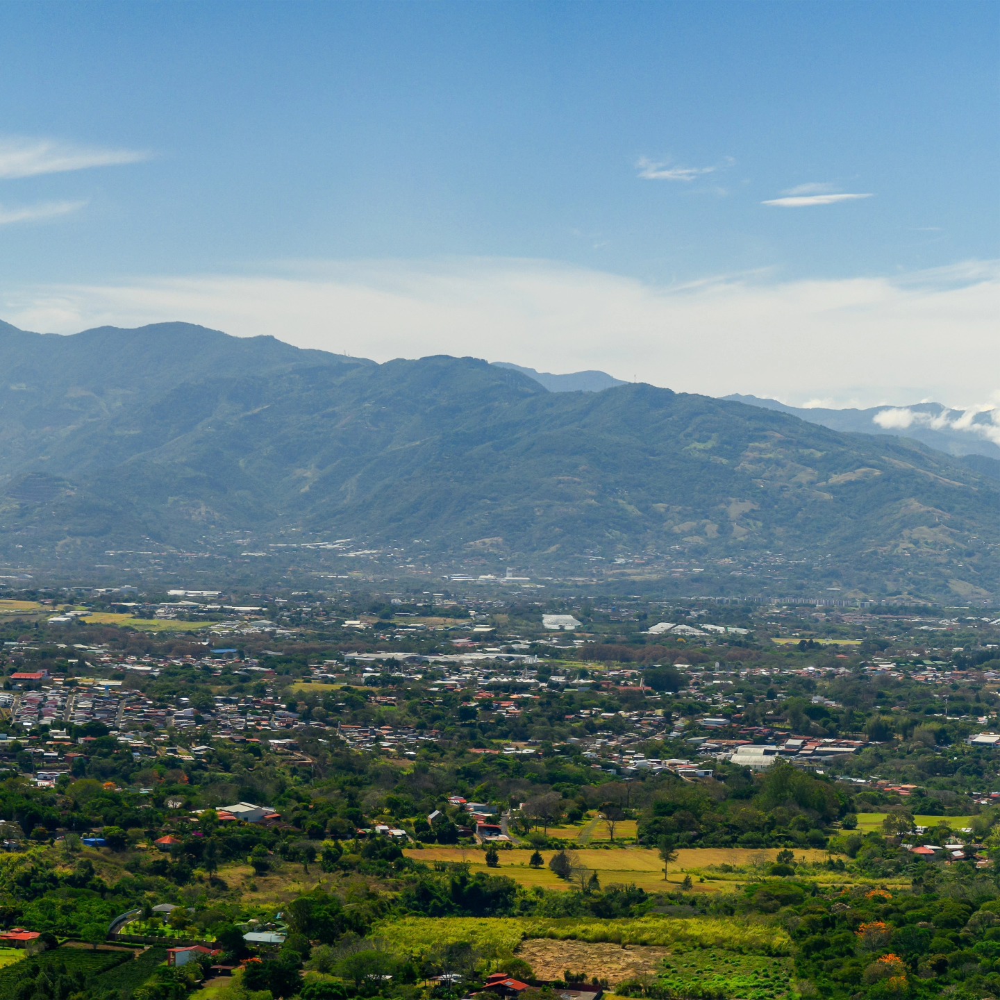 Panorámica del Valle Central de Costa Rica, desde Poás de Alajuela.
#panoramicview #panoramic #pano #panorama #fotografiadepaisaje #fotografía #photography #nikon #nikonz #nikonshooters #costarica #paisajesdecostarica #paisajesdelmundo