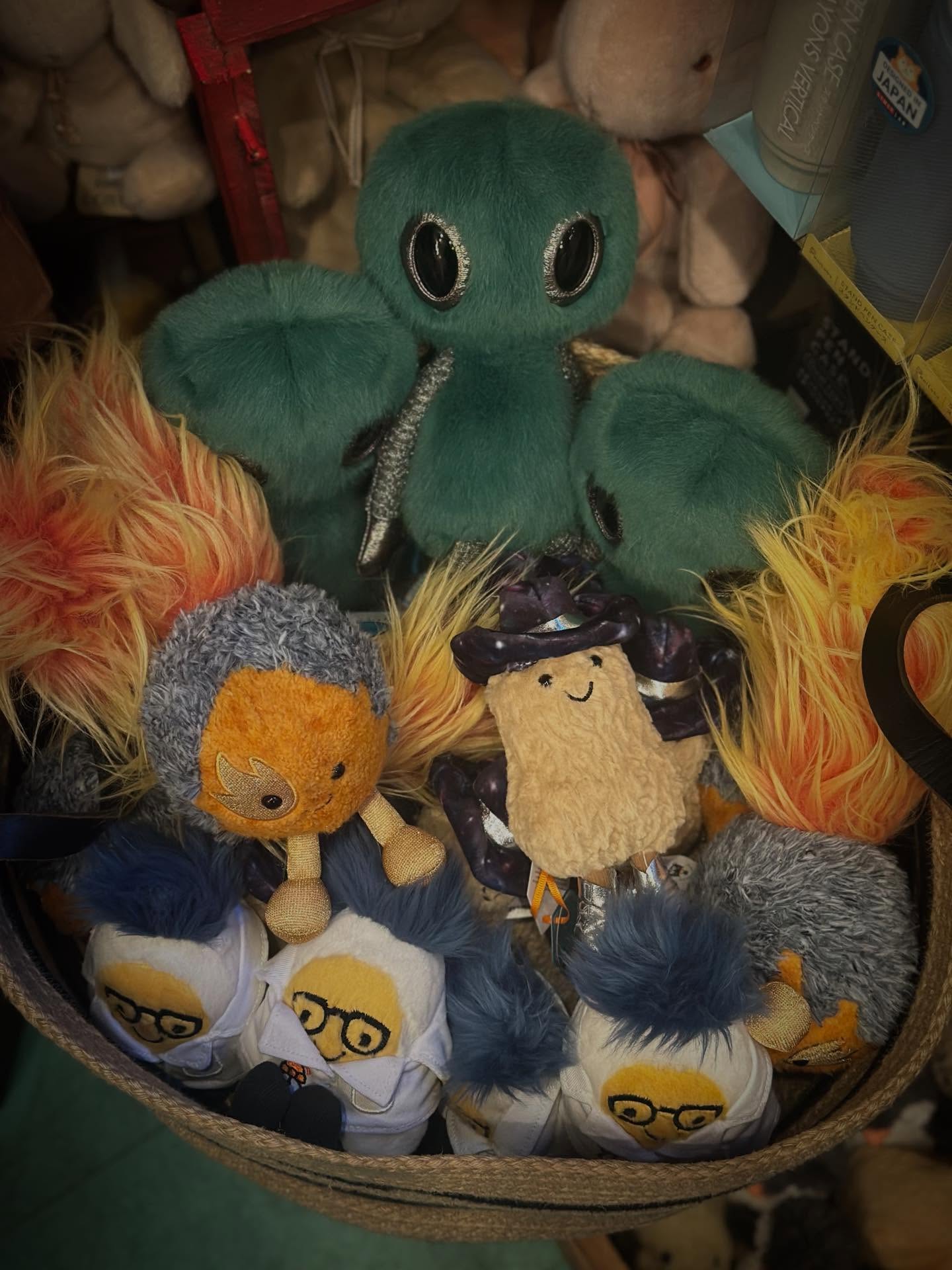 NEW @nantucketbookworks Space Jellies Have Landed and just in time to add to your Easter baskets.
Greetings, stargazers! The space crew has landed: plush planets, cuddly aliens, and one very dashing Peanut in a space rodeo outfit… Who will you discover?