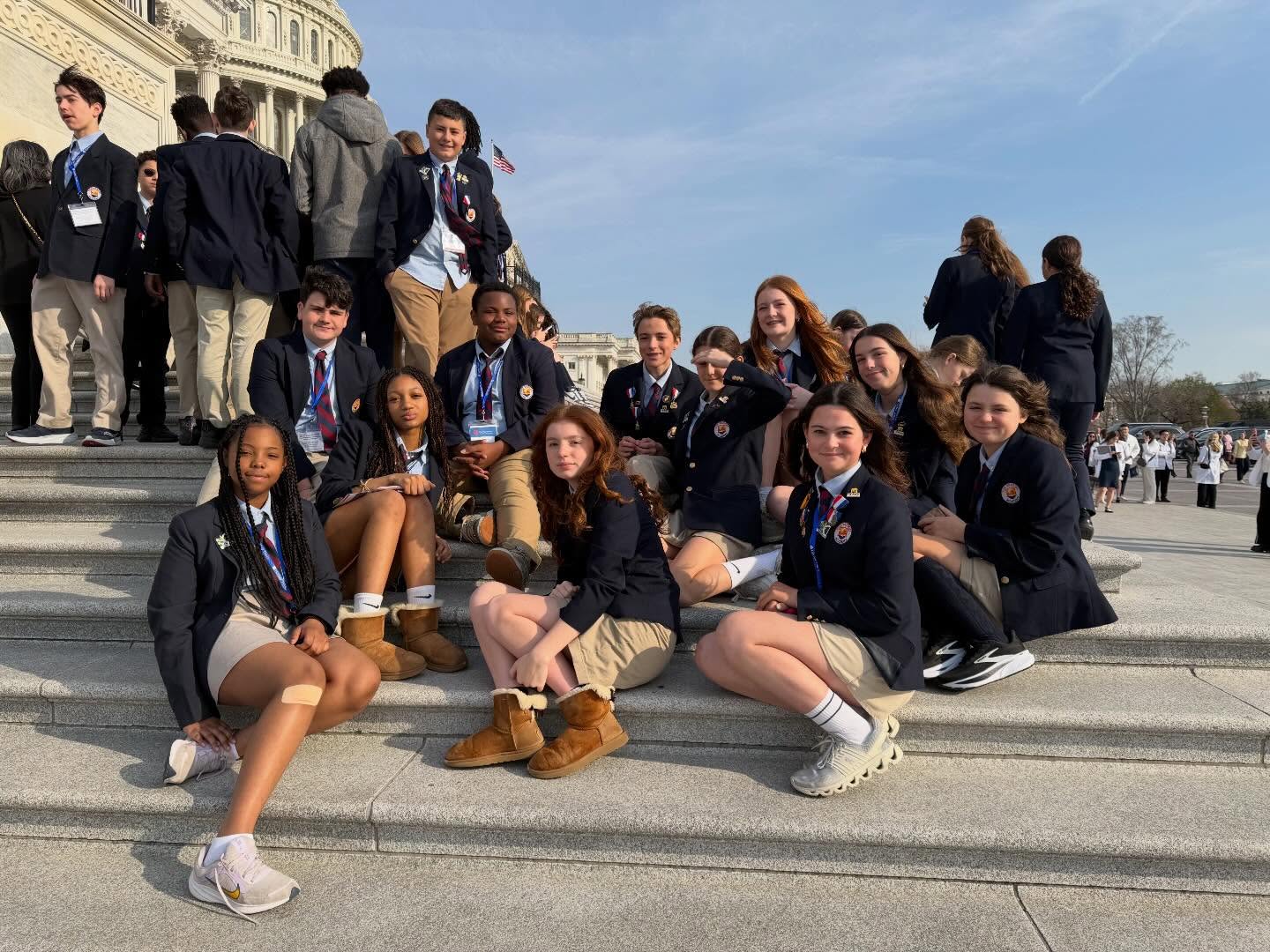Our intrepid middle school travelers visited the Capitol Building today!
#thebridgesacademy #thebridgesacademytakesdc #bridgesadventures