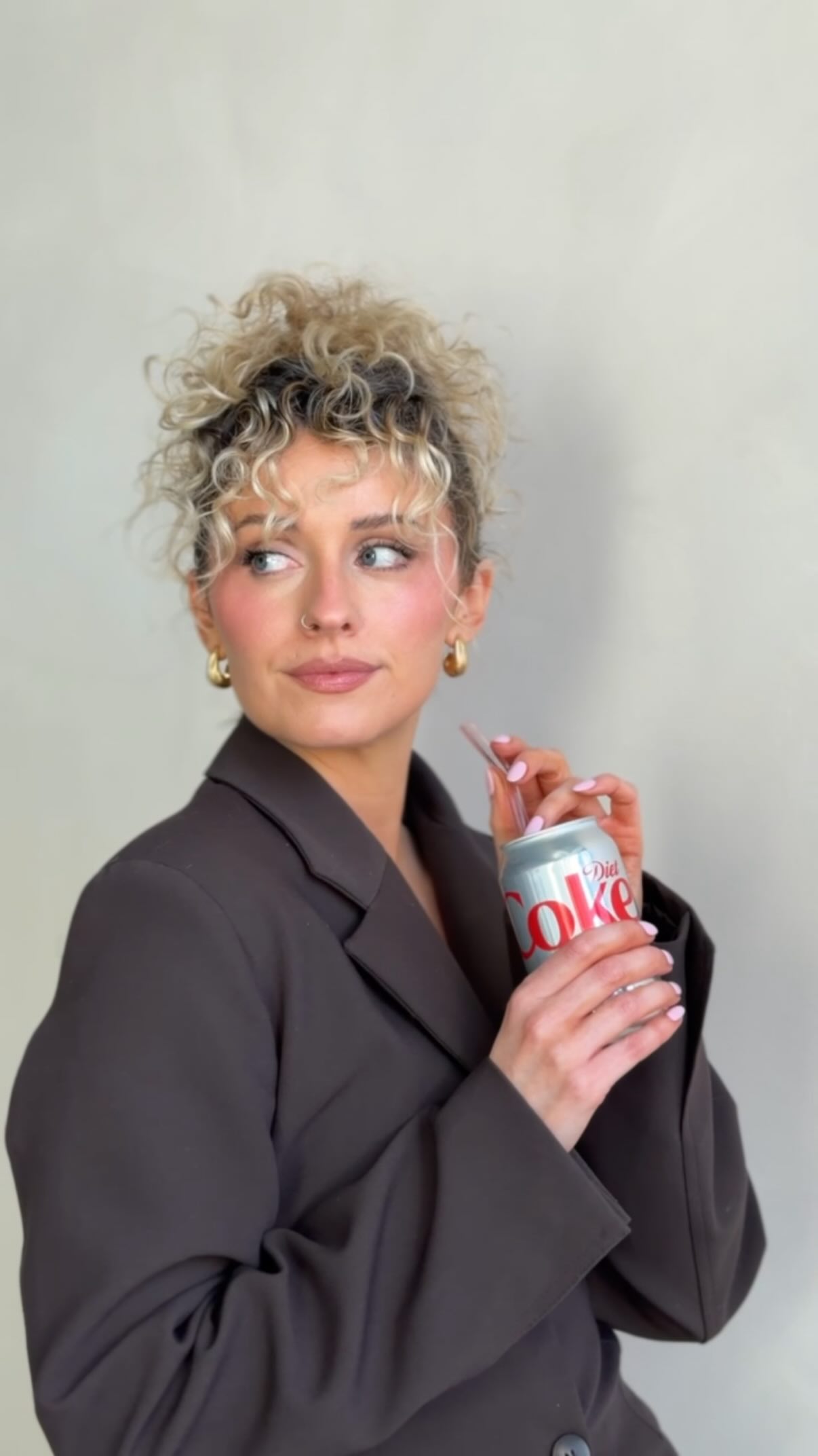 The glowy, skin focused makeup kind 😏
Loving this trend 🫶
Here for all your glowing glam needs xox
@kapturedbykatharine
#hertfordshiremakeupartist #londonmakeupartist #glowymakeup #bridalmakeup
Glowy bridal makeup artist London
I’m an artist trend
Natural bridal makeup