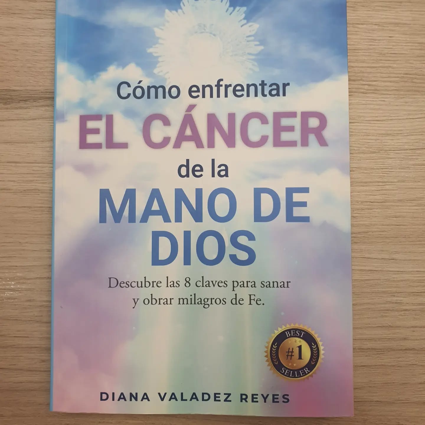 Recibí este obsequio de una de mis pacientes, muy interesante lectura!
Una gran historia de una manera muy positiva de enfrentar un diagnóstico como el #cancerdemama
Muchas gracias @dianavaladezreyes @dianavaladezoficial !
#mastologo #cirugiademama #cancerdemama #mastologia #cancer #mastectomia #reconstrucciondemama #cirujanoespecialistaenmama #biopsiademama #oncologia #consultademama #cirugiaoncoplastica