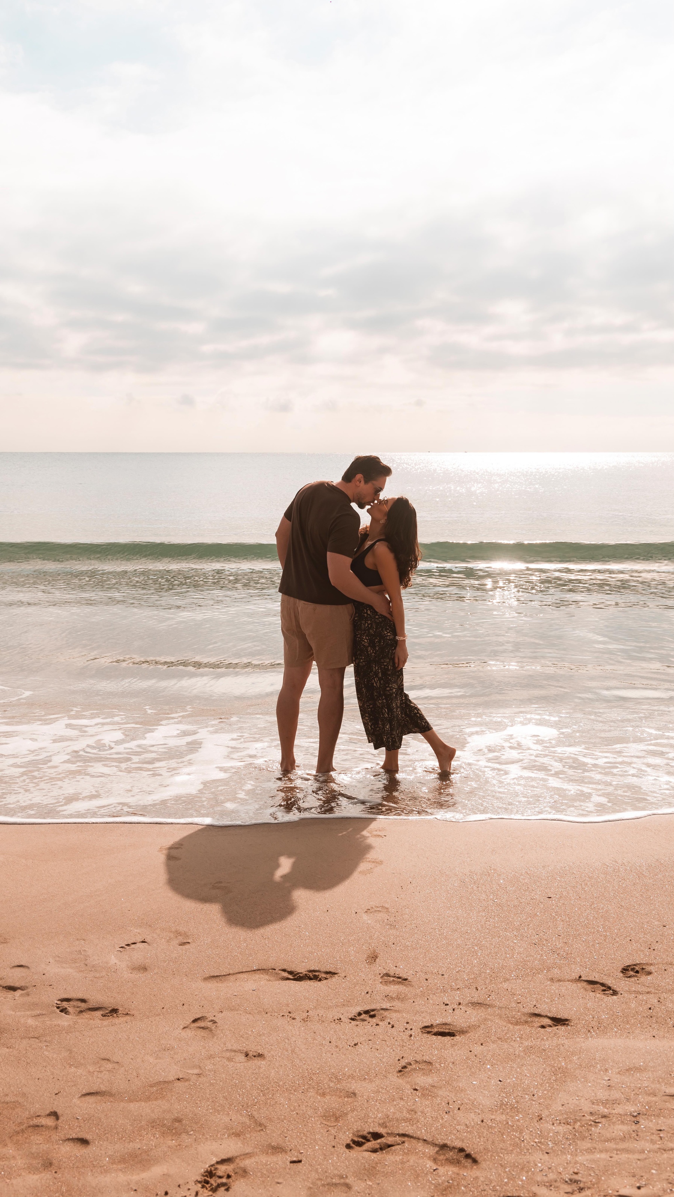 Celular no off e nós dois em Bombinhas 🧡
Envia para quem vai com você!