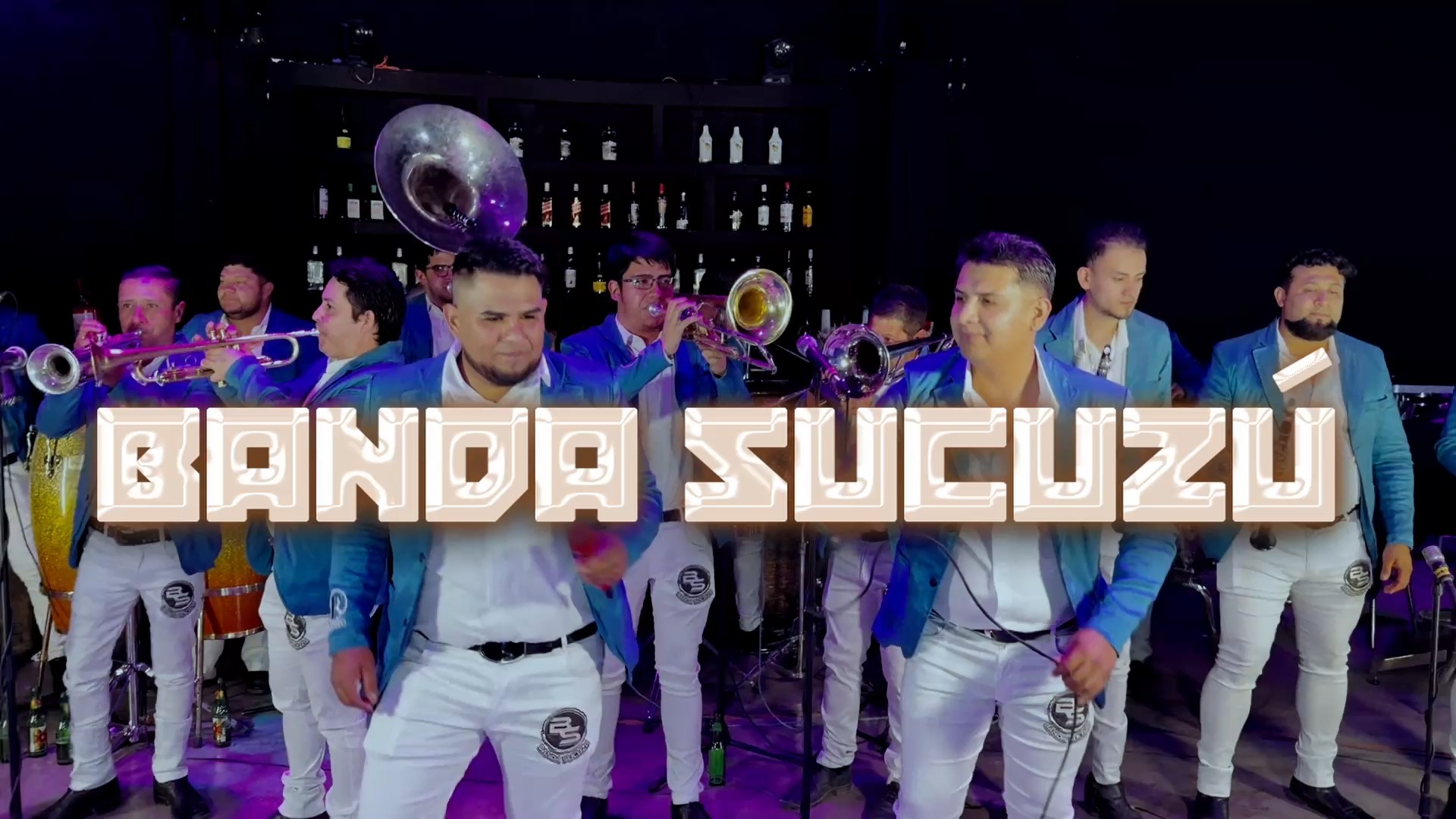 #EnRolados 🔥🎶 Puro sentimiento, puro ritmo y pura pasión con Banda Sucuzú algo de lo más nuevo es "Dime quién" desde La Kprichosa 🎶🔥
#BandaSucuzu #DimeQuien #EnVivo #MúsicaBanda #LaKprichosa #purabandaguanajuato