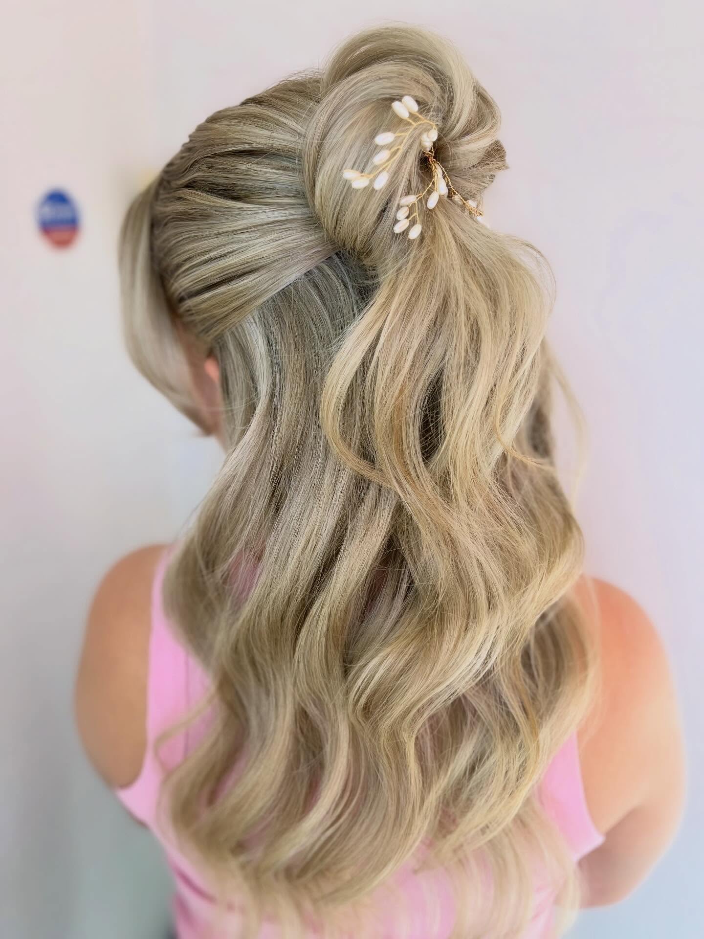 #bridalhairstylist #weddinghairinspo #leicesterweddinghair #weddinghairleicestershire #northamptonweddinghair