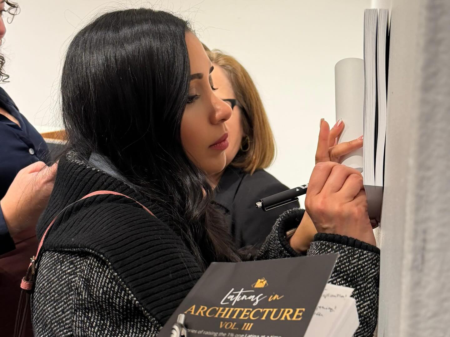 New York, you were a dream! ✨
Thank you to everyone who came out to support @arquitina ’s book launch and book signing celebration for Latinas in Architecture Vol. III, of which I’m a co-author alongside some incredible Latinas. The event was hosted at the AIA Center for Architecture in NY, and it was completely sold out and packed!
Swipe to see me signing books and mingling with some amazing women! At the end you’ll find the best photobomb ever. I mean, if you’re going to photobomb a group, you have to do it right… go big or go home, or something like that? Haha!
A especial thank you to my sweet cousin @jorge_bulls1 with @dcopasconelcompadre who not only took some of these amazing photos, but also saved the night and took us to the best Italian restaurant ever after the event was over! 🫶🏼
#Arquitina #SoyLatina #LatinasinArchitecture #Author #GloriaKloter