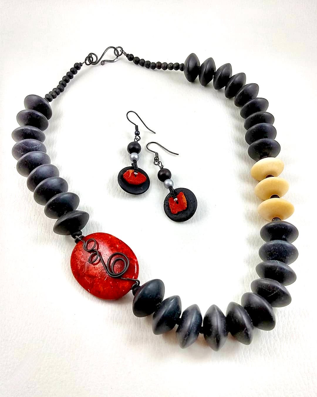 AI love a bit of assymetry. Another one from the archive. ❤️