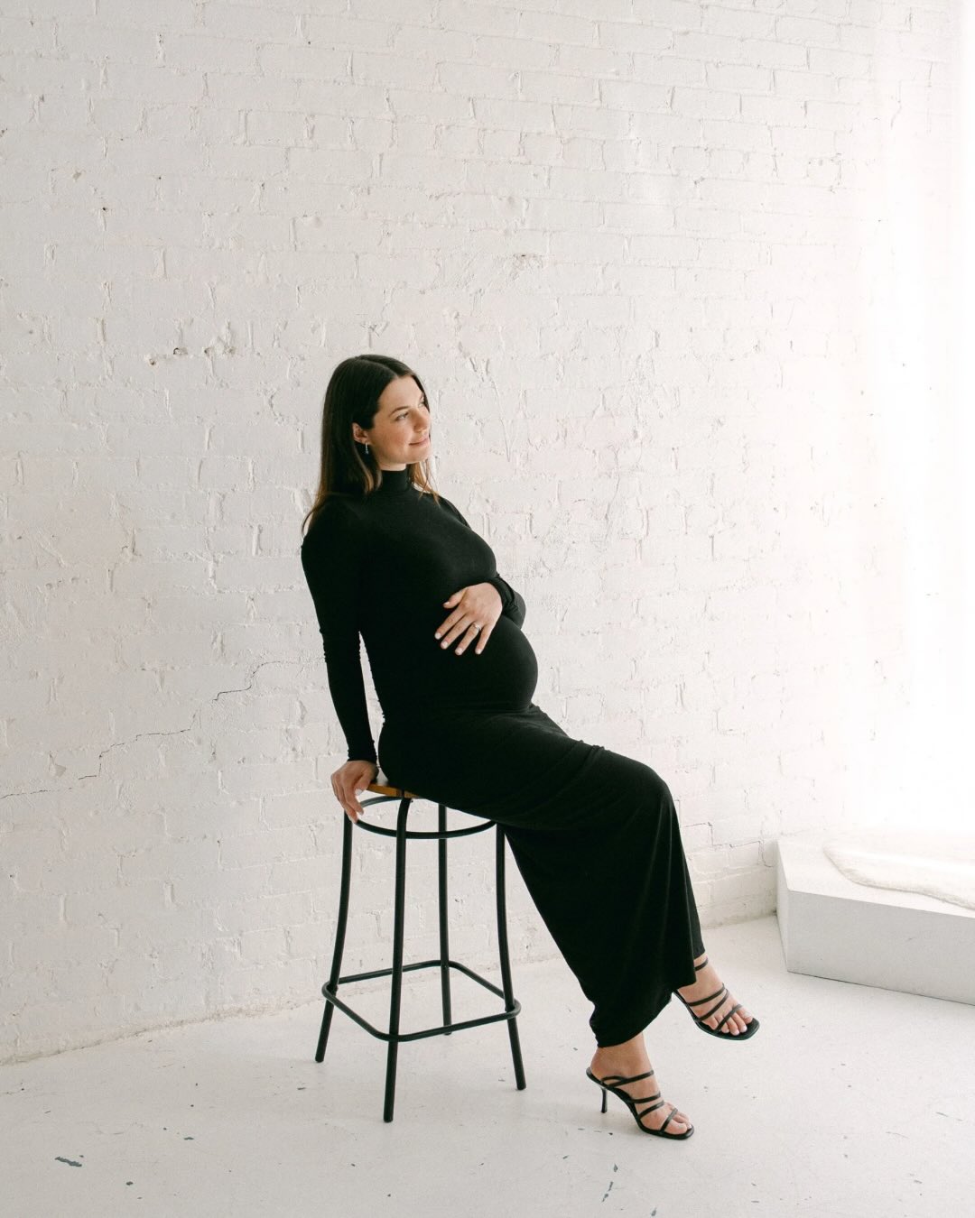 an intimate maternity session with E&G ๐ค shot on digital and film ๐๏ธ