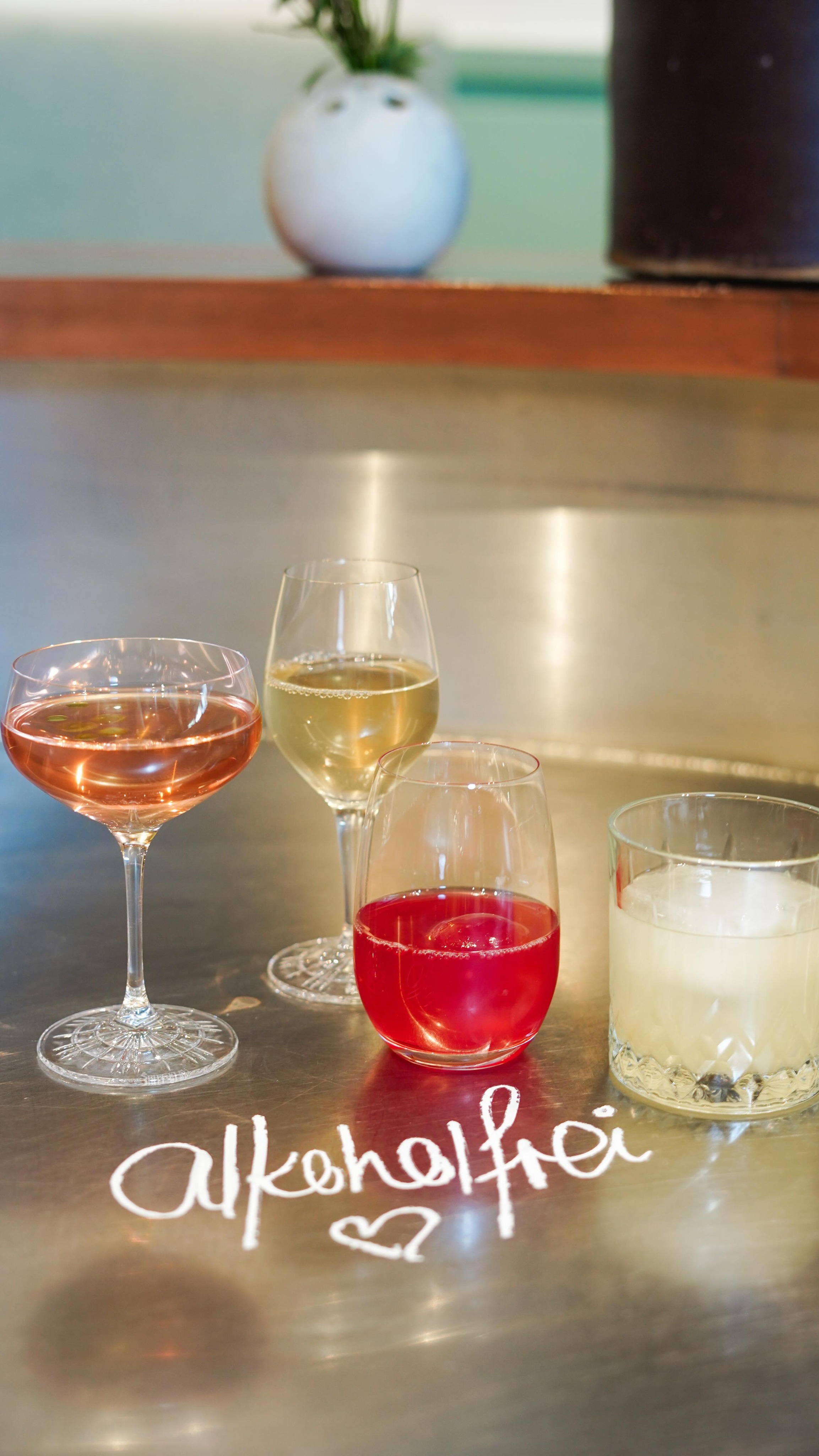 ALKOHOLFREI?
Können wir.
#neobiotaköln #neobiotacologne #alkoholfrei #alkholfreiebegleitung #noalcohol