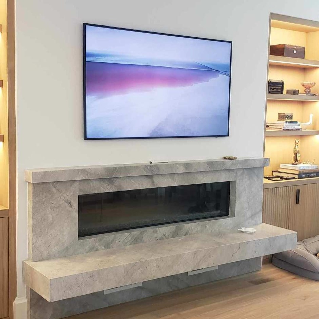 Recent Control4 install in River Oaks with Lutron lighting and shades. Samsung Frame TV in the family room.
#Control4 #lutron #lightingcontrol #automatedshades #shades #lighting #lightingdesign #Samsung #FrameTV