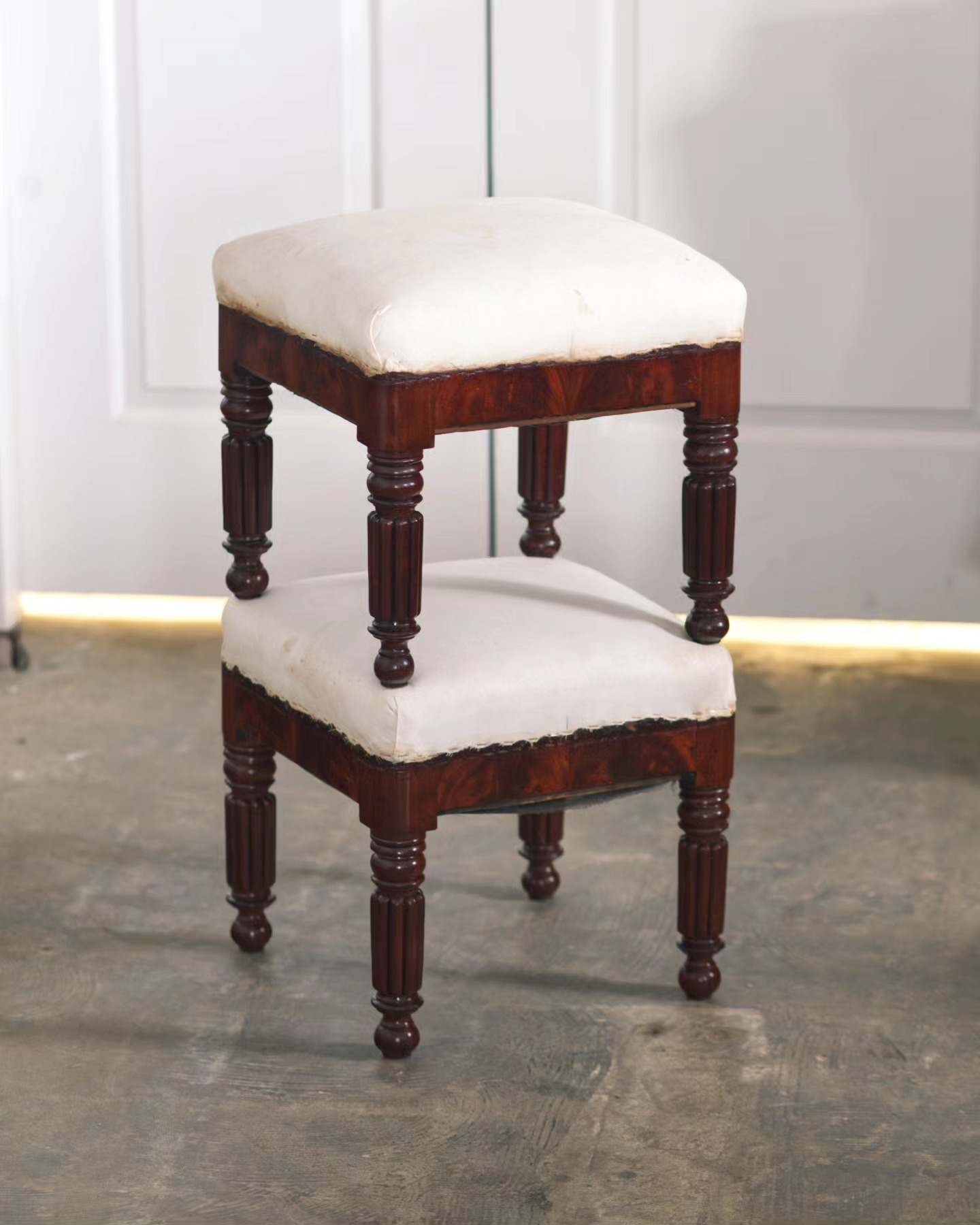 Pair of mahogany footstools. Very charming once you get past the very uneven stapling into the veneer courtesy of the last upholsterer. Lots of tiny fills needed to be done. And the finish that was chipping off was replaced with a less plastic looking French polish.
#furniturerestoration #furniturerepair #furniturerestorer #mahogany #mahoganyfootstools #footstools #frenchpolish #frenchpolisher #shellac #shellacfinish #restoredinbaltimore