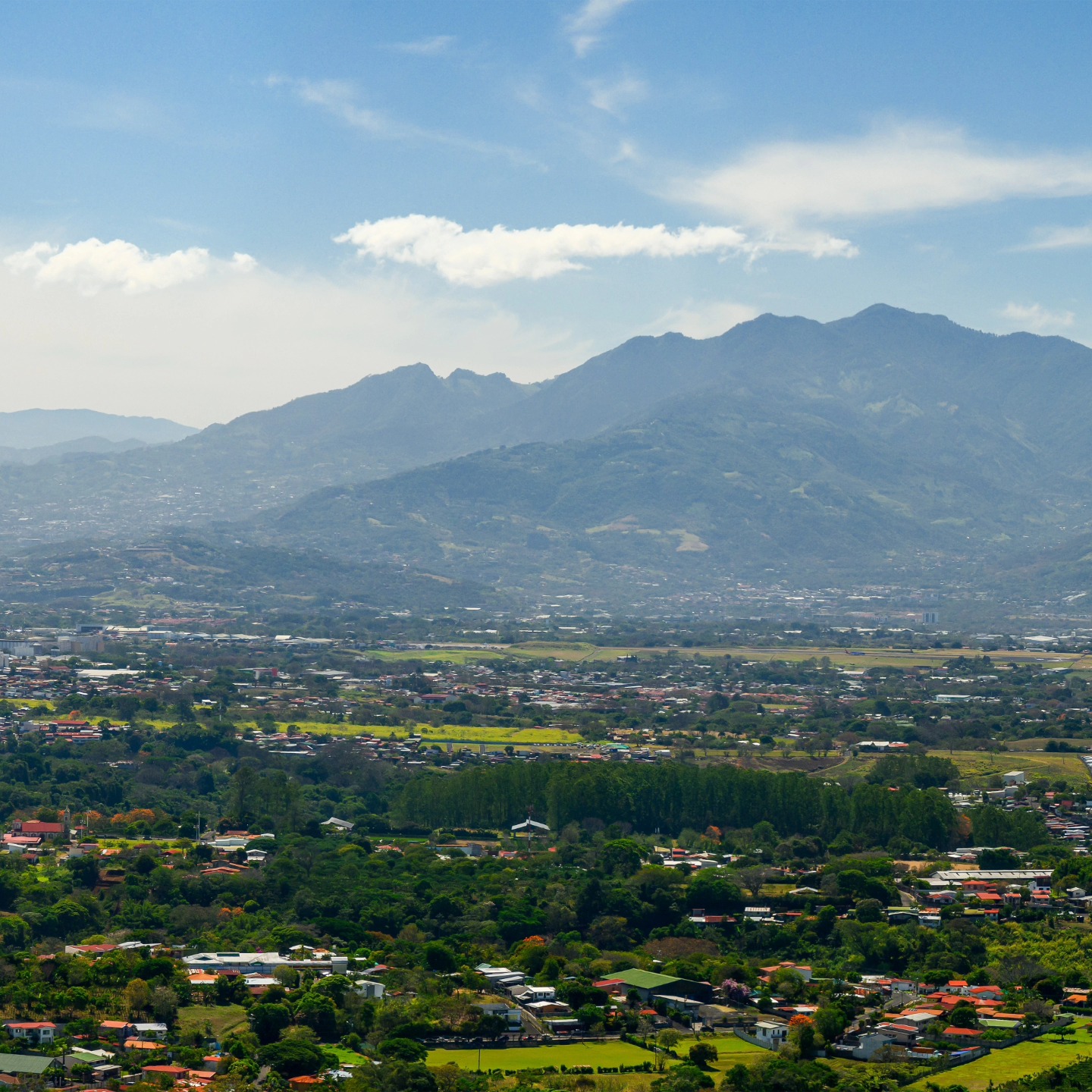 Panorámica del Valle Central de Costa Rica, desde Poás de Alajuela.
#panoramicview #panoramic #pano #panorama #fotografiadepaisaje #fotografía #photography #nikon #nikonz #nikonshooters #costarica #paisajesdecostarica #paisajesdelmundo