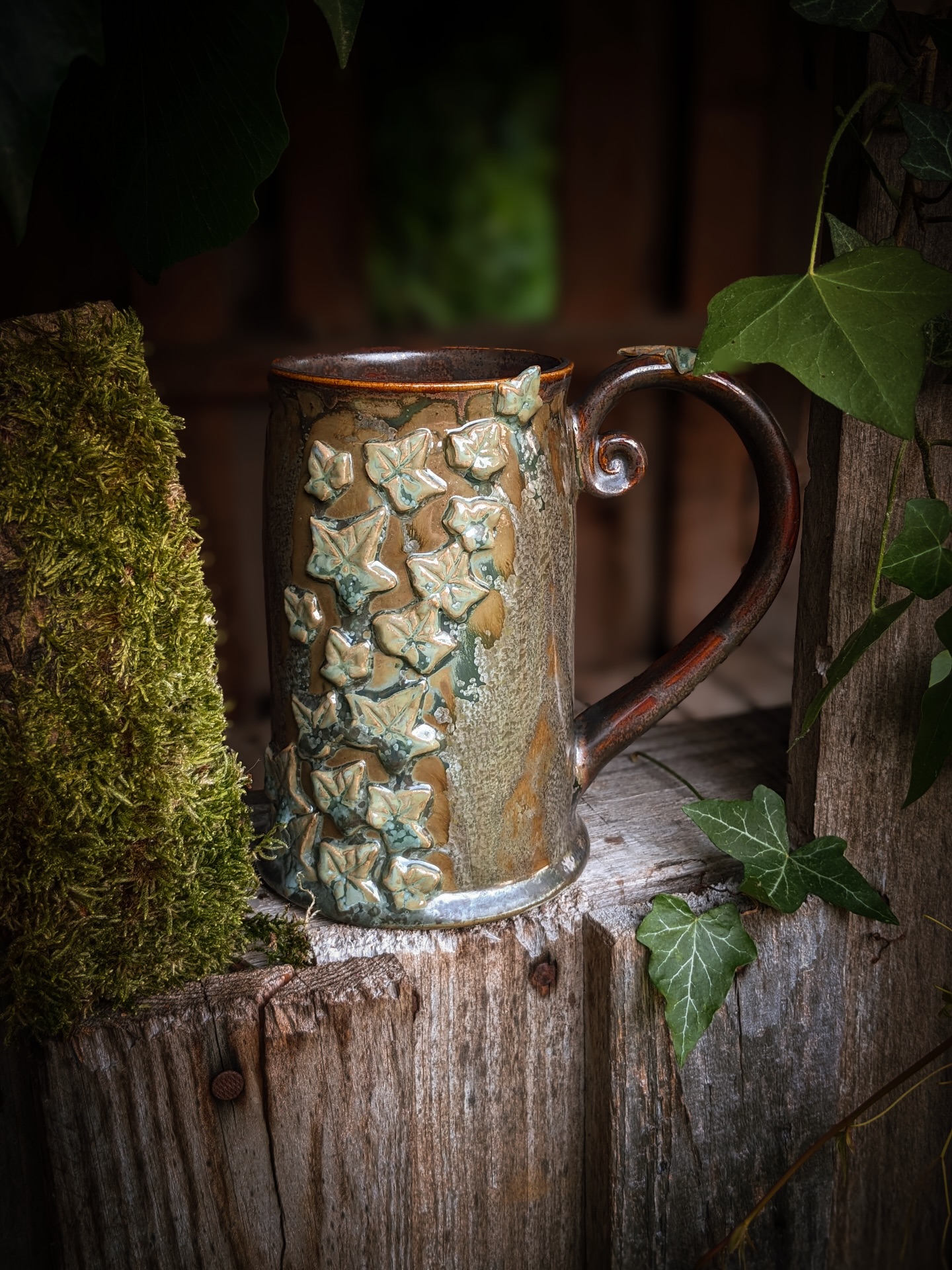 Vous pourrez également retrouver les mugs Elfique et Trou de Hobbit lors de la mise à jour de demain soir : Mardi 24 Mars à 20h. ☺️🌿✨
Demain je vous présente les nouveautés 🤭
Quelle création avez-vous le plus hâte de retrouver dans cette collection ? ☺️
#elf #elven #hobbitdecor #hobbitdoor #muglover