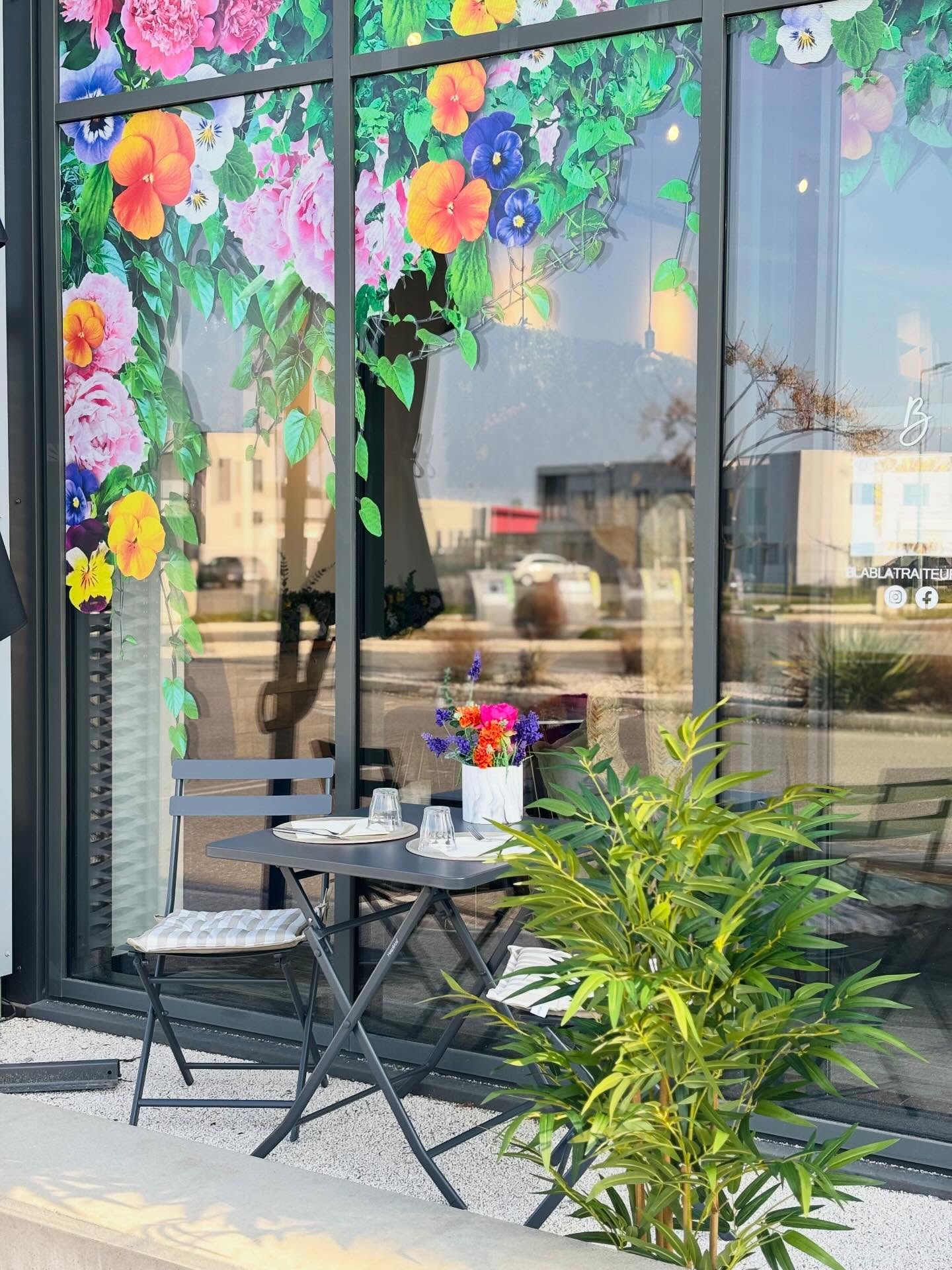 🌿 Notre petit coin de soleil vous attend… ☀️
Envie de faire une pause, de boire un verre ou de savourer un bon petit plat maison ?
Notre terrasse est là pour ça 💛
📍 Installe-toi, on s’occupe du reste
#terrasse #restaurantlocal #faitmaison #momentdetente #soleil