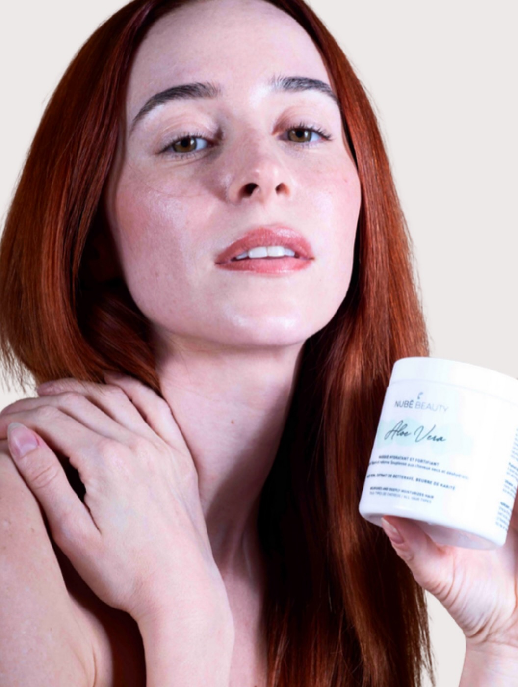 Un masque aussi doux que nourrissant pour les cheveux secs et déshydratés 🧁🌼☁️
✨ Huile d’argan pour la douceur
🥑 Avocat pour la nutrition et l’action anti-frizz
🍅 Extrait de betteraves pour stimuler la pousse
🥒 Aloe Vera pour l’hydratation
✨ www.nube-beauty.com ✨