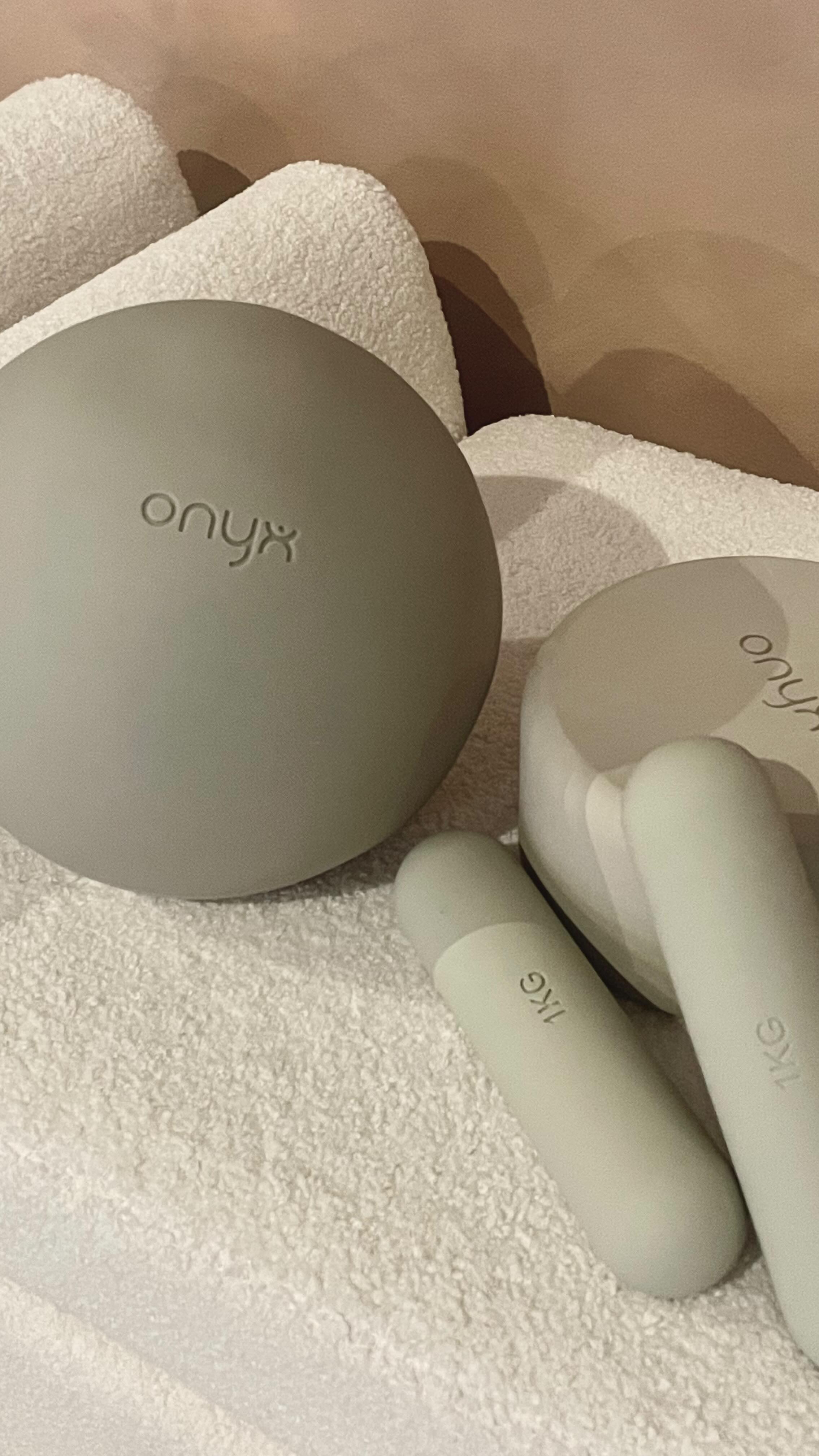 Little plank wiggle after my last reformer classes Saturday 🤸🏻