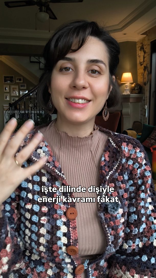 Siz Nasıl bir tanrıça ifadesisiniz 😊💜
#dişilenerji #kadınolmak