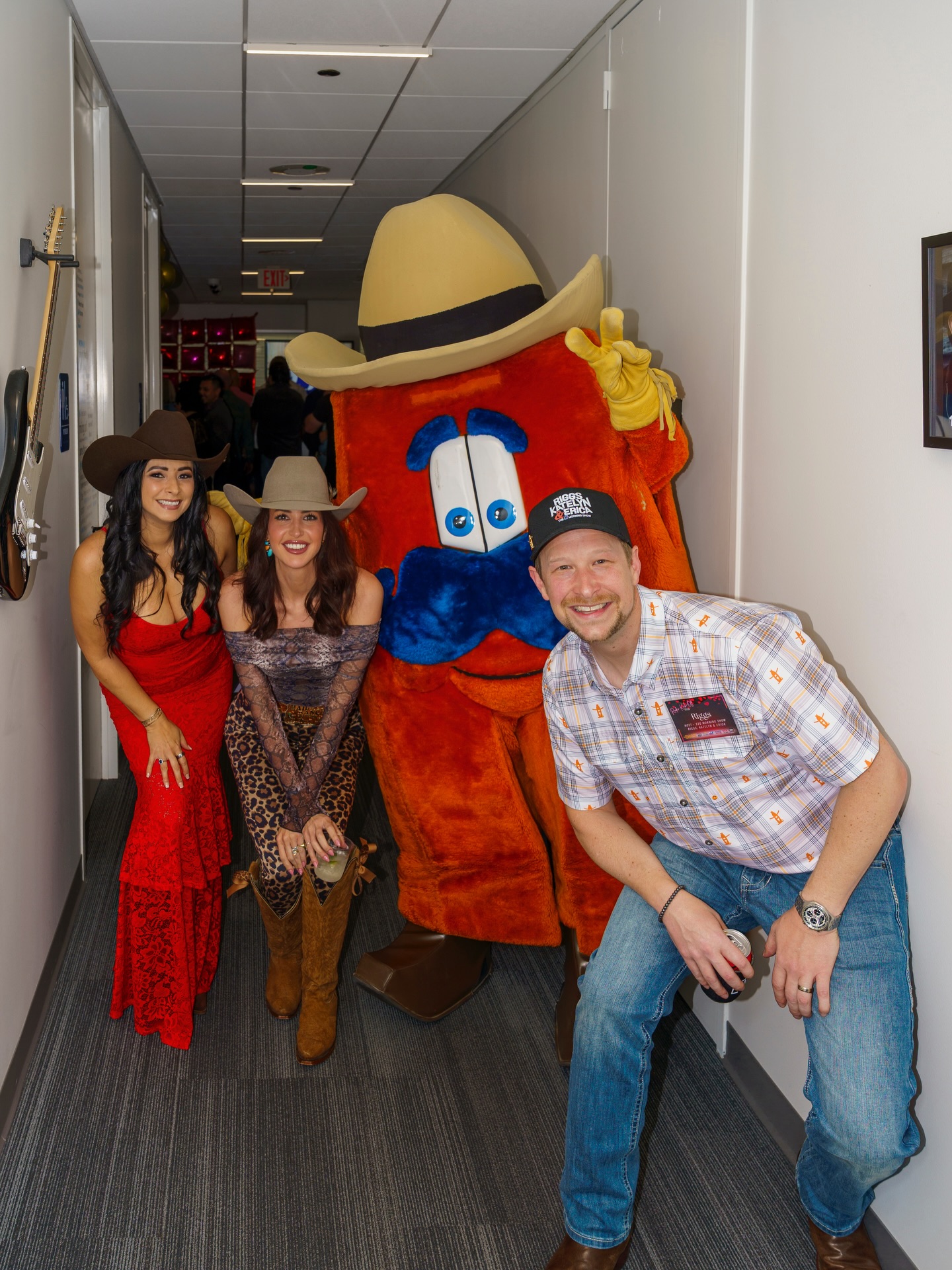 It’s always bittersweet. @rodeohouston lasts for dang near a month. It’s a lot of long days and long hours but we get to see and meet so many amazing listeners, friends, volunteers, experiences, artists, it’s a lot! 3:30am wake ups - 11pm bedtimes. But you blink and it’s over. Just like that. And there’s a big chunk of you that can’t wait to do it all again…