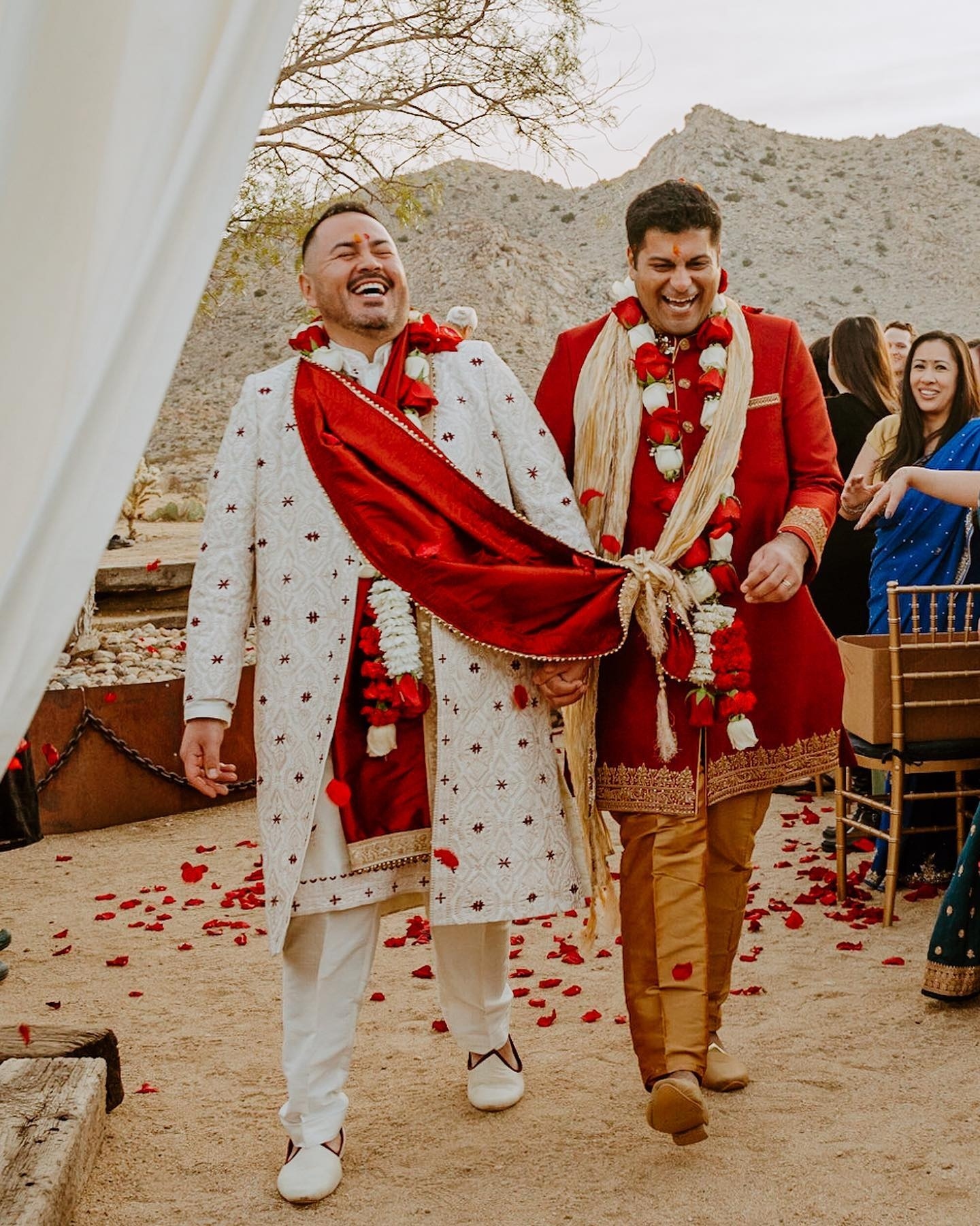 Congratulations again to Randy and Sumit on their beautiful, late Fall wedding! ✨ The early December weather couldn't have been more beautiful with sun kissed clouds, a warm fire and lovely guests. This is why we do this! 💛
•
•
Photos: @mattieoneillphotos
Venue: @sacredsandsjoshuatree
Assistant: @meg_mcphotos
DJ: @redvelvetdj1
Cake: @boosorganicoven
Bar: @lacantinacocktails
Catering: Taste of India
Priest: Shukavak Dasa
DoC: Gregory Kespradit
•
•
#SacredSands #SacredSandsJoshuaTree #JoshuaTree #JoshuaTreeCalifornia #DesertVibes #DesertLife #joshuatreewedding #bohodecor #joshuatreebride #joshuatreehotel #joshuatreeairbnb #weddingdetails #desertwedding #joshuatreevibes #joshuatreestyle #bohowedding #bohemianwedding #rusticwedding #FallWedding #weddingday #weddingwire #theknot #destinationwedding #weddingreception #weddingstyle #intimatewedding #instawedding #weddinginspiration
#weddinginspo #socalwedding