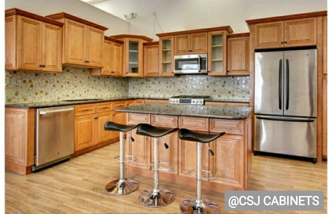 Cinnamon Maple Glazed made from high quality solid maple wood at CSJ CABINETS.
______________________________
#cabinet #cabinethardware #cabinets #cabinetmaker #kitchencabinets #customcabinets #cabinetshop #cabinetdesign #cabinetmakers #cabinethandles #cabinetgallery #cabinetinstall #dreamhouse #cabinetideas #cabinetinstallation #cabinetinstaller #storagecabinet #chicagocabinets #customcabinetry #chicago #kitchencabinetry #woodcabinets #dreamkitchen #kitchendesign #kitchenremodel #woodcabinets #highqualitycabinets
#cinnamonmaple #CinnamonMapleGlazed
#solidmaplewood