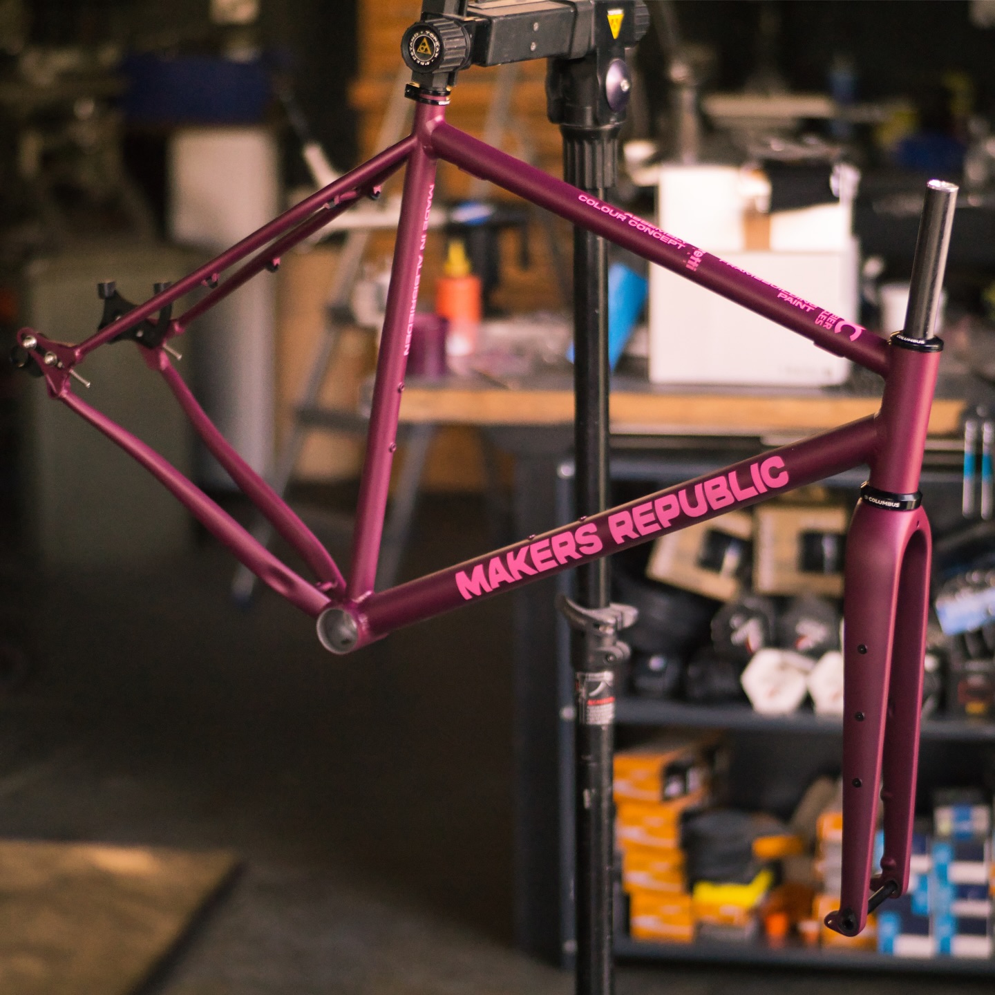 Another Makers Republic for Moretti Cycles. This time in Cerakote wild cherry 🍒
Every MAKERS REPUBLIC bike is created in collaboration with the customer. This one will serve as a show bike at Moretti Cycles. I’m very curious to see what it will look like fully built.