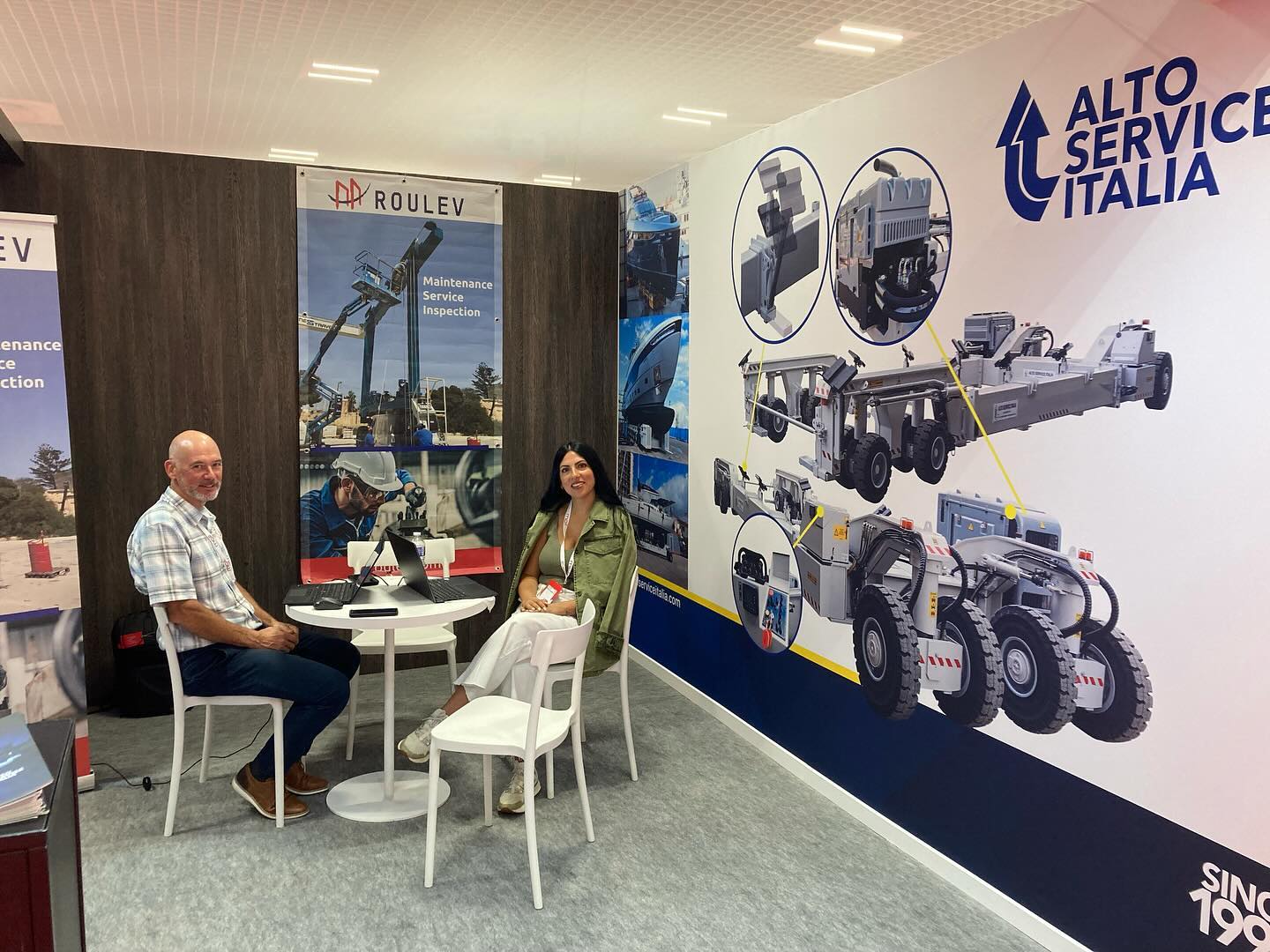 Here we are 🙌🏽 Find us inside the Palais, booth 006
MARINE TRAVELIFT, ALTO SERVICE, ROULEV #cannesyachtingfestival #start #boatshow #ready #firstday