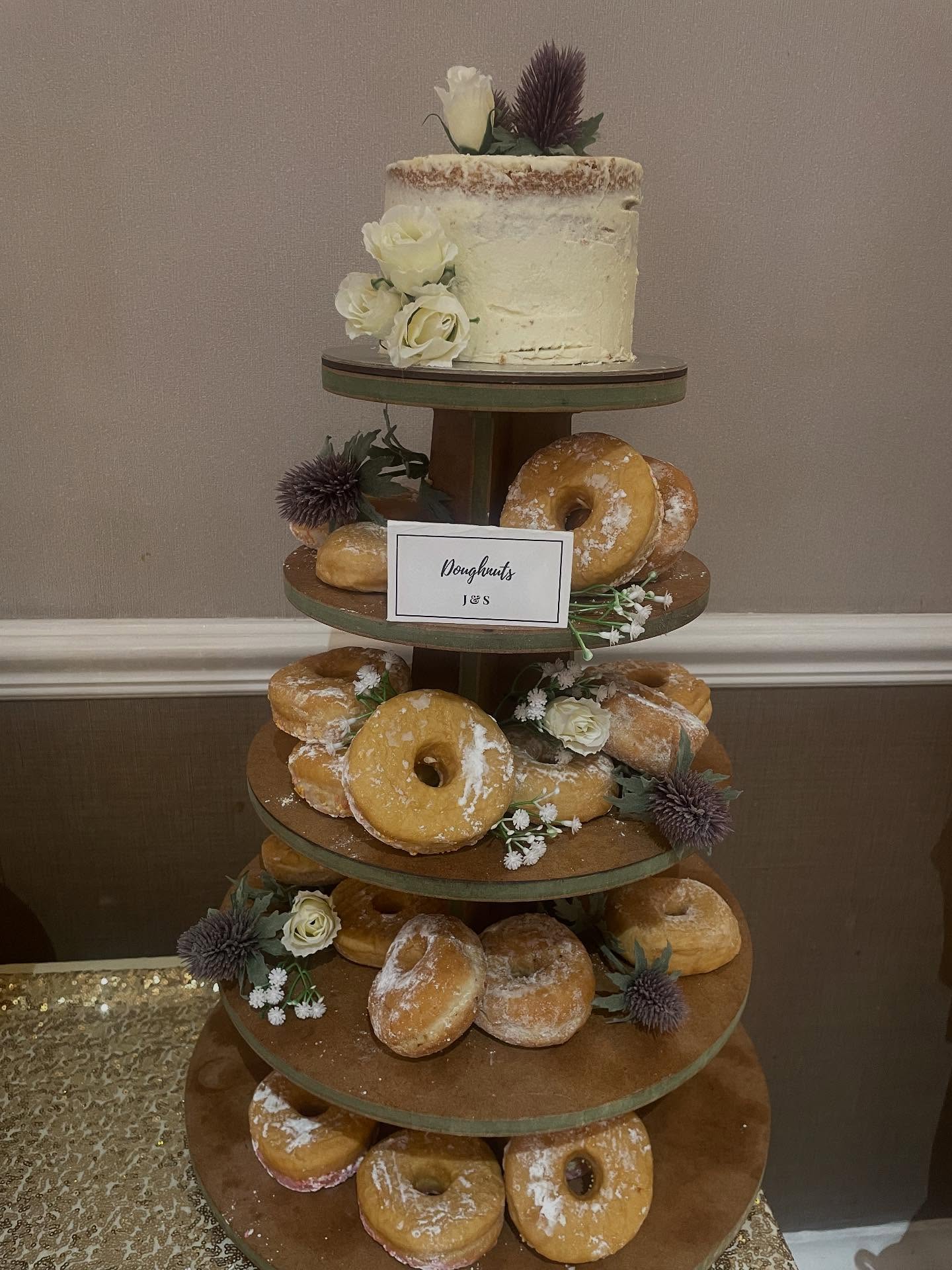 GETTING MARRIED IN 2026 or 2027?
Congratulations! Yes, we still have dates left for this year! If you’d like to start looking at your wedding cake or considering a Dessert Table, our diary is open for 2026-2027 bookings. Now is a great time to enquire about your date!
Give yourself plenty of time to book in advance and you’ll get our full attention too!
Don’t know what design you want yet? Don’t worry - at this stage you can confirm all the finer details nearer to your date. You can get an accurate quote and secure your wedding date with a £100 deposit.