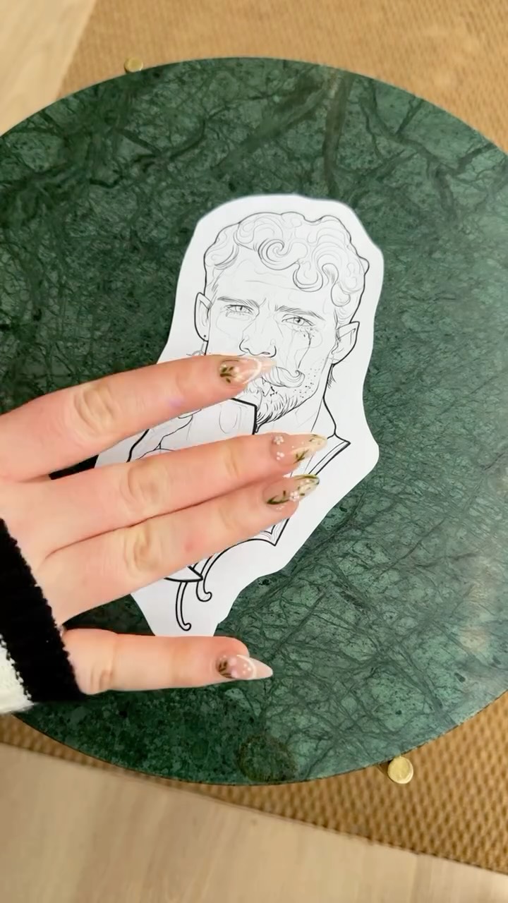 Sophie’s newest flash tattoos are here ⚡ See one that you love?
Message @ayeoftheneedle to claim yours.