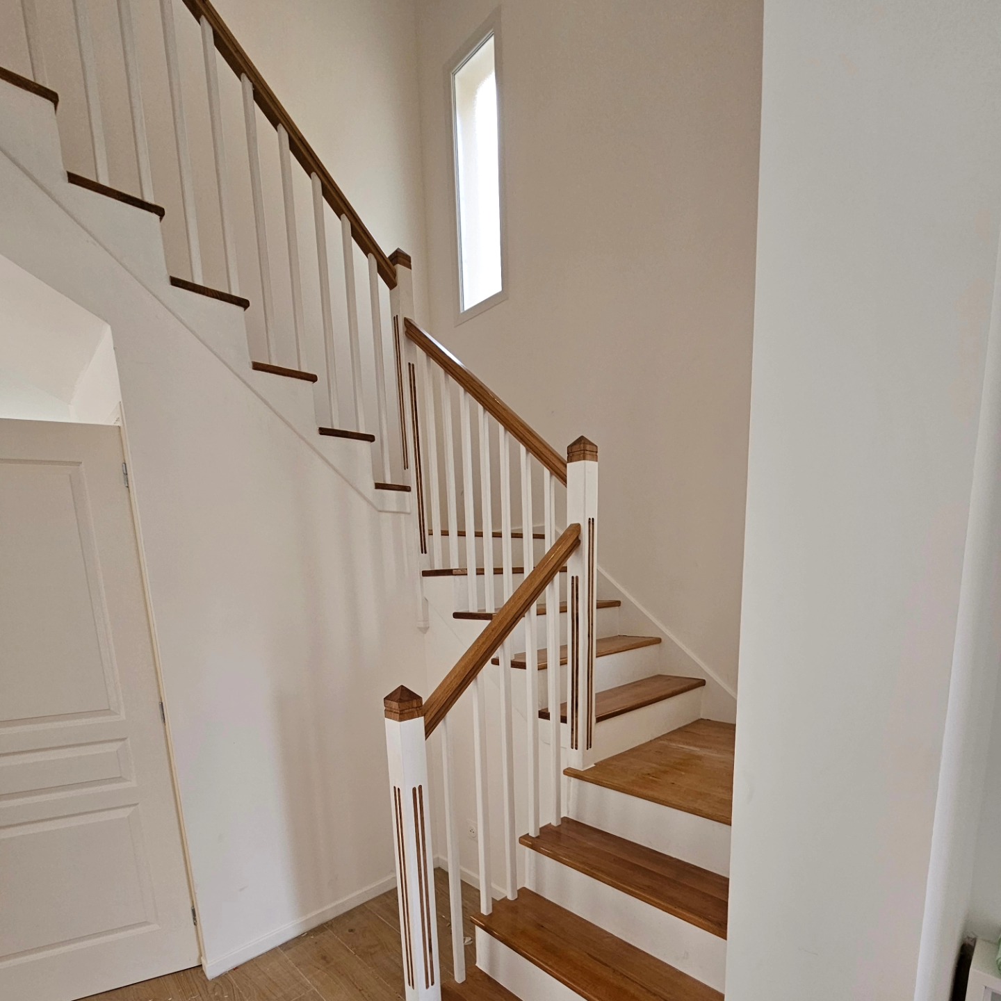 Un magnifique éscalier ! 🤩
#lafabricdard #artisanatfrancais #autoentrepreneur #woodworking #wood #escalierbois