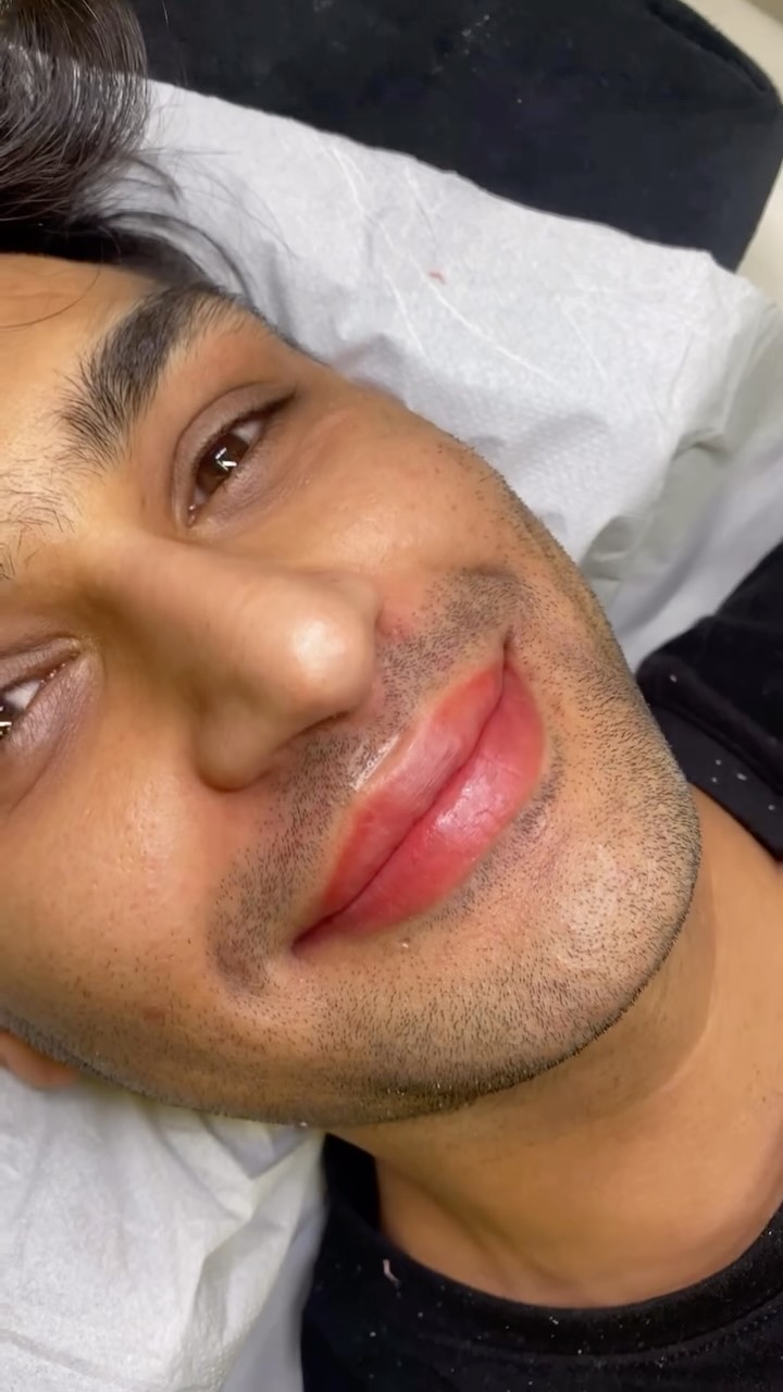 Permanent makeup isn’t just for women.
Lip neutralization helps balance uneven or dark tones, enhancing natural lips without creating a makeup look. The result is subtle, healthy-looking lips that feel natural and polished. ✨
Perfect for men or women who want a clean, even appearance.
Enhance your natural look.
Book your consultation today 💫
#pmu #lipneutralisation #naturalips #menlips #cardifflips