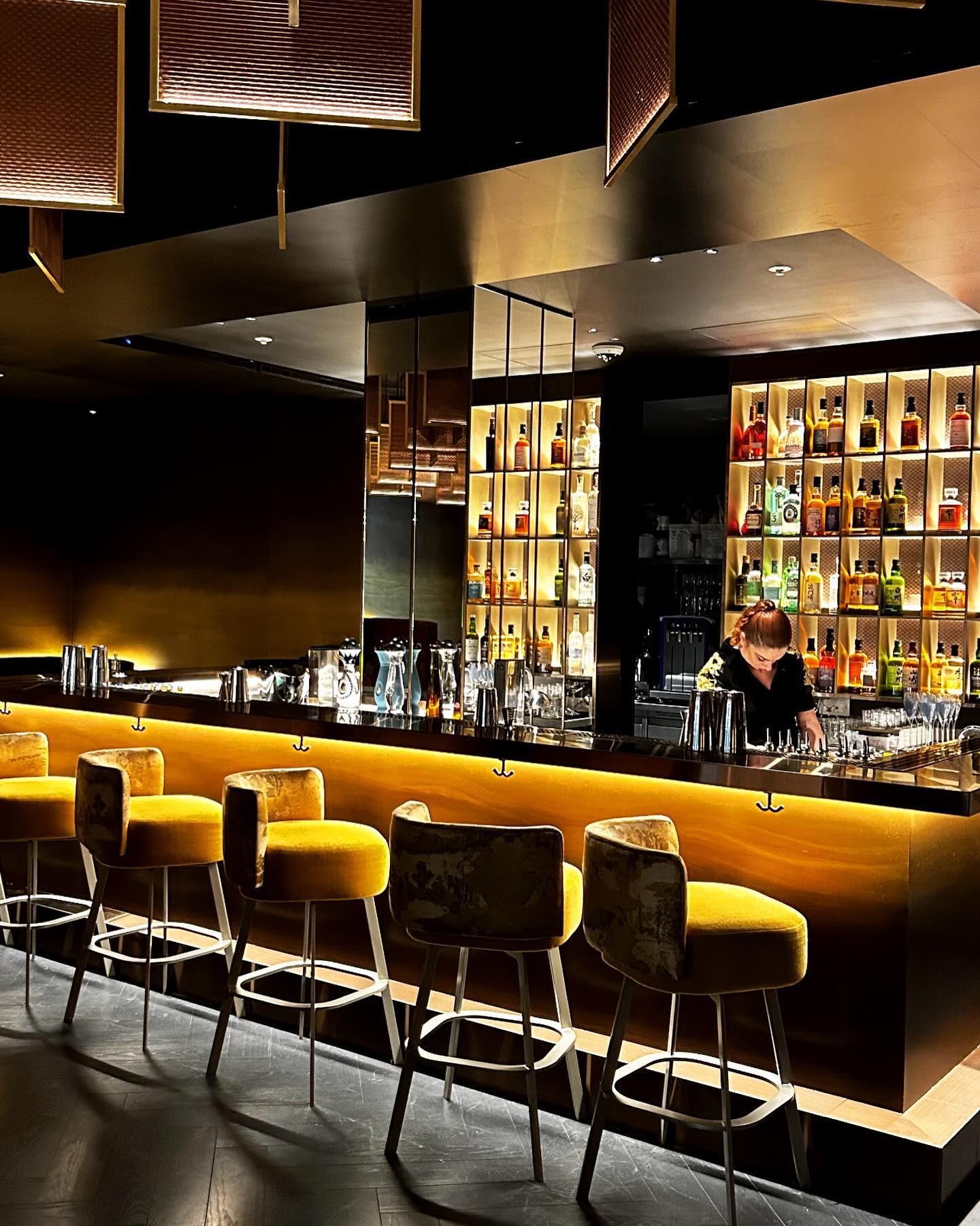 Delight to share images of the Mandarin Oriental in Hanover Square which is now officially open! Thanks to everyone involved in the project, and best of luck to @mo_hotels on their new property form everyone at @galgorm.group