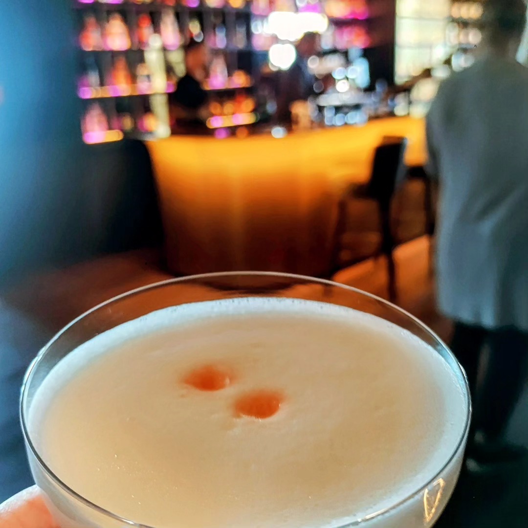 Der neue Koenigshof - sehenswert und geschmackvoll von unten bis oben.
#koenigshof @koenigshof_munich #luxury #luxushotel #stachus #karlsplatz #dachterrasse #rooftop #bar #restaurant #gretaoto @gretaoto_munich