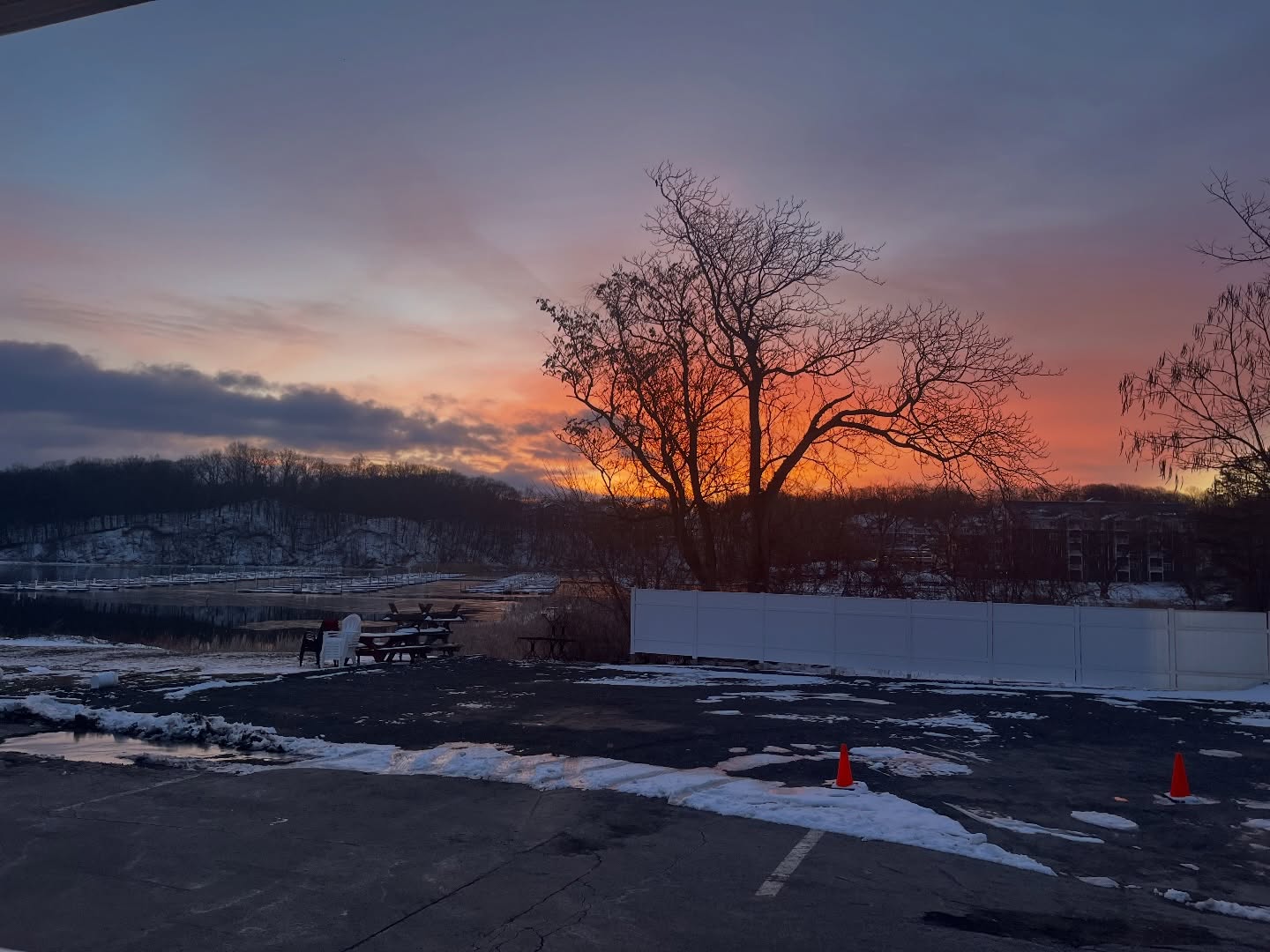 Anyone else still catching up from daylight savings?
At least the sunrise helps.
On the Bay. 1350 Empire Blvd
#ElviosCoffee #SunriseViews #RochesterNY #MorningRoutine #CoffeeFirst