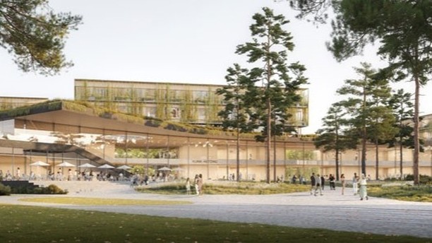 Neue #Klinik #Hietzing
Die Klinik Hietzing soll bis zum Jahr 2038 zukunftsfit gemacht werden. Nun steht das Siegerprojekt des Architekturwettbewerbs fest.
Visualisierung der neuen Klinik Hietzing
Bis 2038 soll aus dem 1. Wiener Gemeindespital eine moderne Stadtklinik werden. Aus 16 eingereichten Projekten hat eine 11-köpfige Fach-Jury unter Vorsitz der Architektin Hemma Fasch den Entwurf des Planungsteams @atelierthomaspucher ausgewählt. Bewertet wurden neben der städtebaulichen Qualität die Funktionalität, die baukünstlerische Lösung, die Nachhaltigkeit und Energieeffizienz sowie die Wirtschaftlichkeit in der Errichtung, im Betrieb und in der Erhaltung.
Baustart für den Klinik-Neubau mit 850 Betten ist 2026. In mehreren Etappen wird das Bauprojekt bis 2038 auf dem jetzigen Klinikgelände umgesetzt. Gebaut wird bei laufendem Betrieb. Damit bleibt die Gesundheitsversorgung der Wiener Bevölkerung in gewohnter Qualität rund um die Uhr aufrecht.
Architekturwettbewerb
Der Architekturwettbewerb für die neue Klinik Hietzing wurde im Dezember 2022 vom Wiener
Gesundheitsverbund ausgelobt. Planungsteams aus der gesamten EU waren eingeladen, in einem offenen, 2-stufigen und anonymen Verfahren ihre Entwürfe einzureichen.
Im September 2023 hat die Wettbewerbsjury das Atelier Thomas Pucher mit seinem Siegerentwurf mit der Generalplanung beauftragt. Das Welatech-Team freut sich Teil des Generalplaner-Teams zu sein und als Subunternehmer die Planung der HKLS-Installationen zu übernehmen.
Fotos: Atelier Thomas Pucher/ Evocative Images