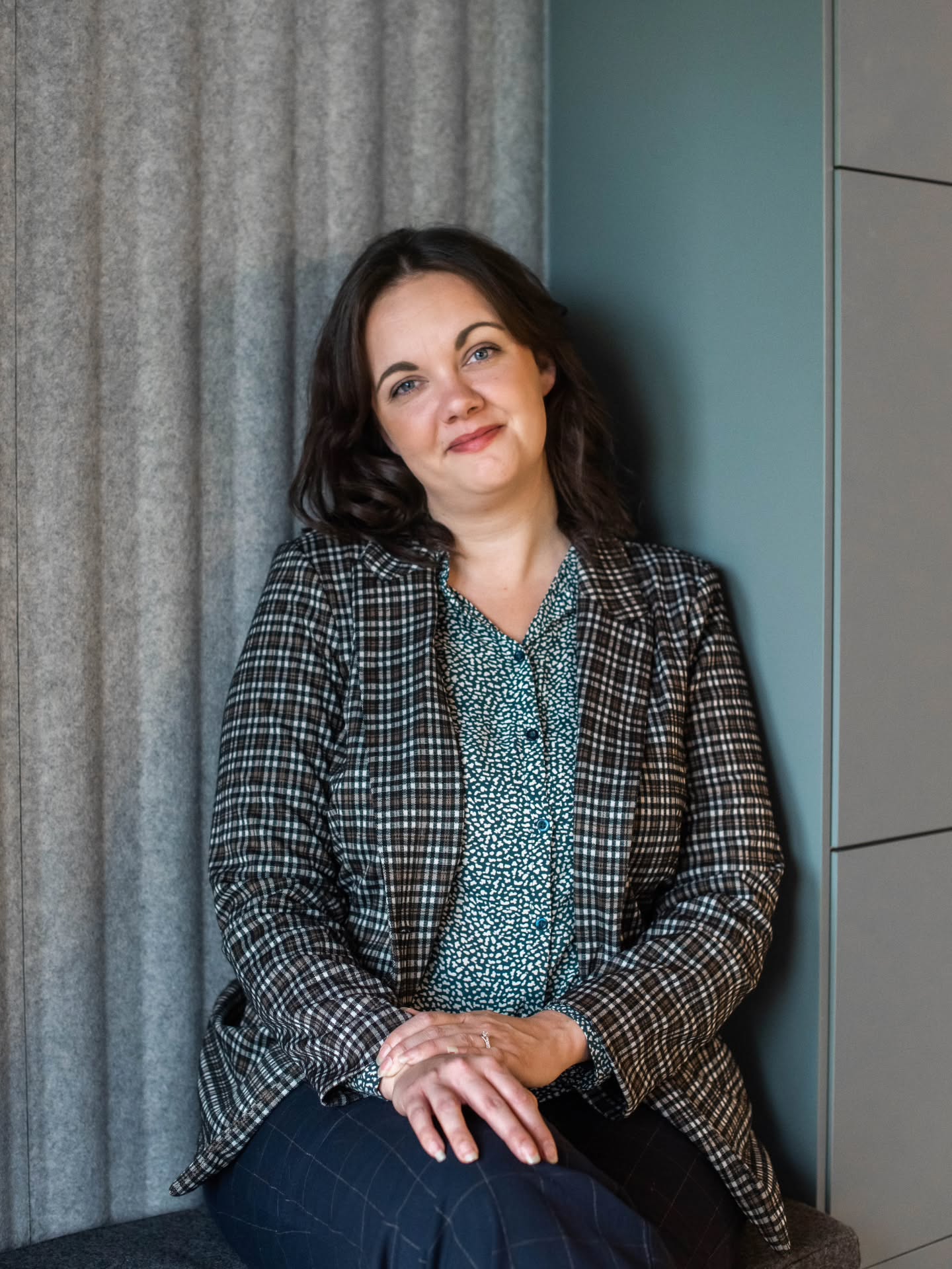 Nu är ni många nya här som vill följa med på min företagsresa ,så kul! ✨
Så jag tänkte berätta lite mer om vem jag är.
Sofia heter jag och bor i Norrtälje tillsammans med min man och våra fyrbenta familjemedlemmar. 🐾
Jag har många års erfarenhet inom service och projektledning, och har länge drömt om att hitta ett sätt att kombinera det med min kreativitet.
Creative Celebrations blev min möjlighet att göra just det. ✨️
Idag skapar jag event och ballongdekorationer, och erbjuder även eventkoordinering, där jag får kombinera det bästa jag vet: människor, projektledning och kreativitet.
Jag drivs av att sprida glädje, färg och att få vara med och fira livets stora och små stunder tillsammans med era. 🎈
Tack för att ni vill följa med på min resa!
Tveka inte att höra av er info@creativecelebrations.se om ni vill ha hjälp till ert nästa firande ✨