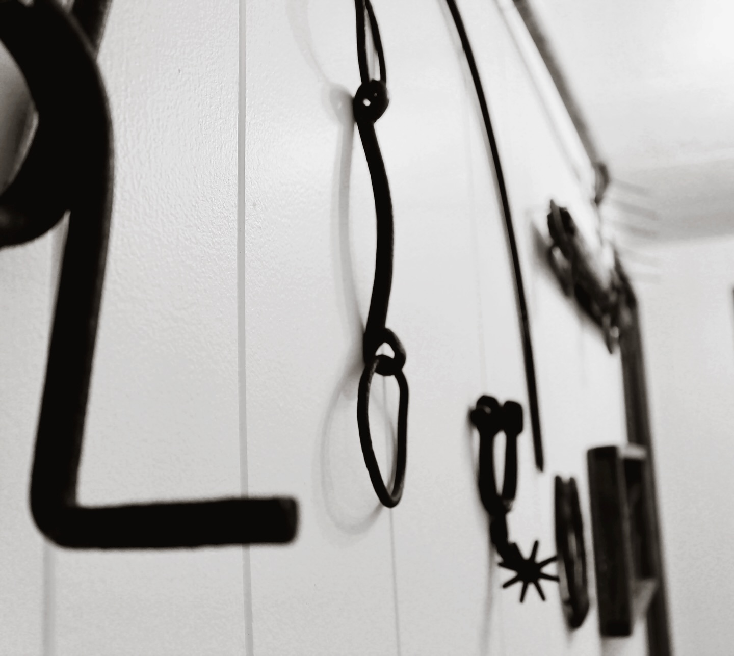 I’ll choose character over perfection every single time.
Pieces like this remind me that good design isn’t always about what’s shiny and new. Sometimes it’s the worn edges and rust that lets you know they have lived a full life before they ever reach your wall.
There’s a quiet beauty in things that have been used well.
#1889interiors | #collectedhome #homedecor #foundobjects #antiquefinds