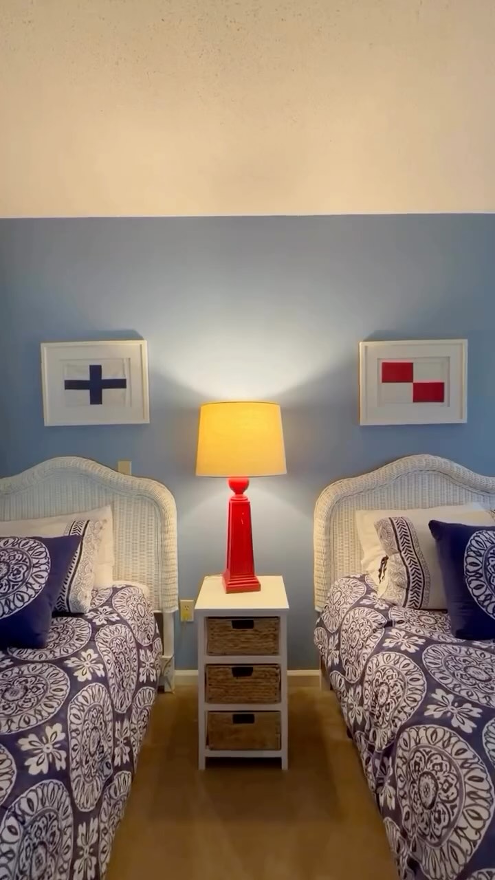 4BR / 4BA home in Palmetto Dune 🏡 just a close walk to the beach 🏖️ spacious, bright, and designed for easy coastal living - perfect for families or groups looking to stay close to the sand without giving up comfort. Spring and summer are filling up quickly. Secure your Hilton head stay now. #hiltonheadisland #hiltonheadvacation #hiltonheadrentals #palmettodunes #beachhouse #