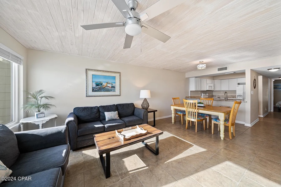 Swipe to see the transformation of this beachfront condo
An opened kitchen, updated flooring, and layered coastal furnishings bring balance and softness to the space—allowing natural light and the view to become part of the overall composition.
#interiordesign #transformation #beforeandafter #beachfront #interiordesigner