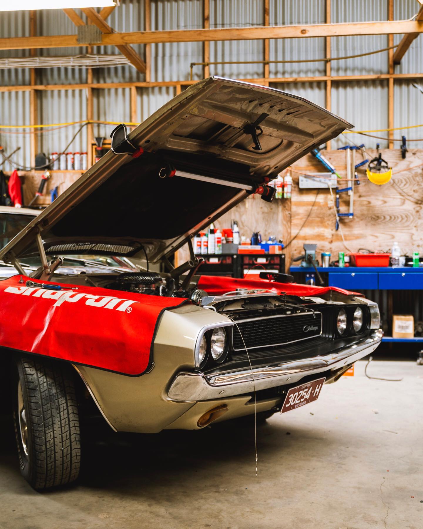 Thereβs always something epic coming through the garage doors of Woodend Auto Electrical and this stunning dodge certainly has all the right angles π€
Super excited to be snapping more of what goes on as Dave and crew attend to all things electrical ποΈποΈ