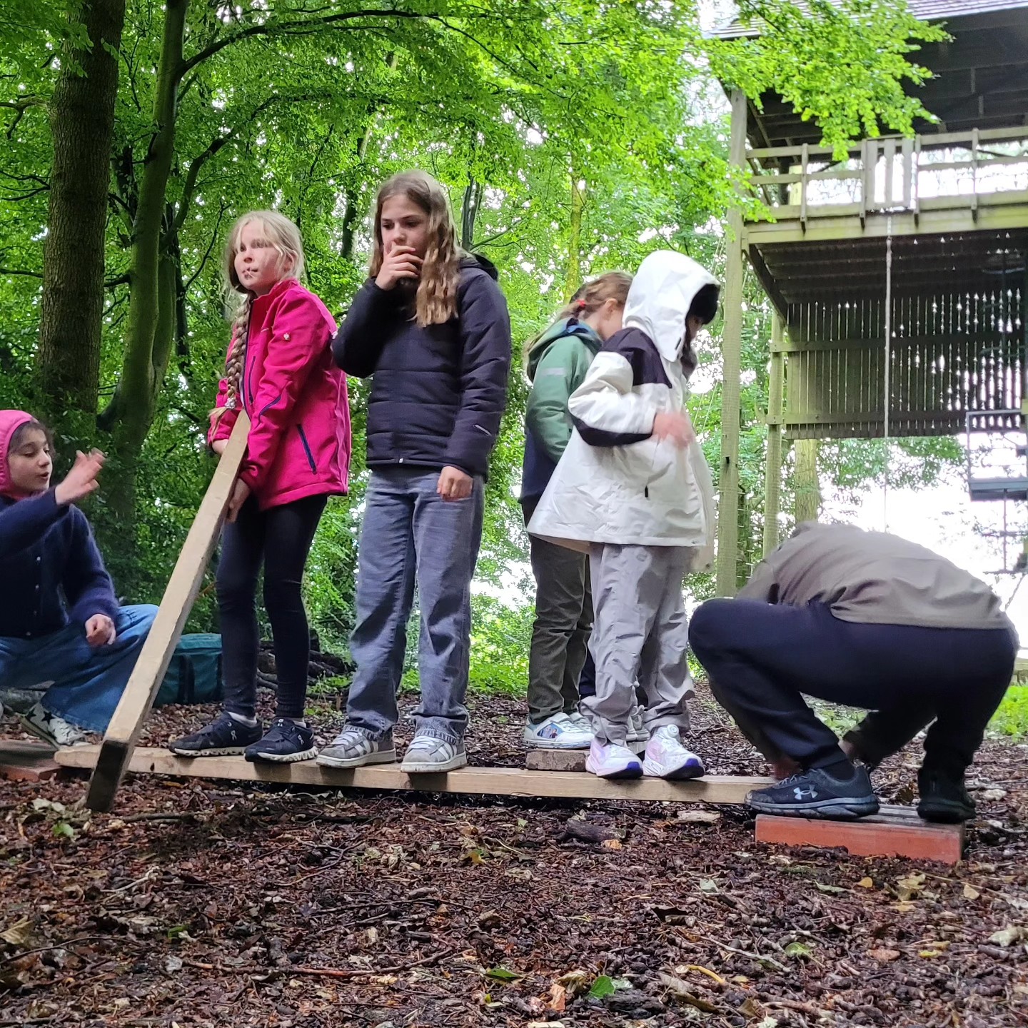 Another flashback to the summer with a visit from Sedbergh International Summer School!! A great day with lots of teamwork including team tasks, low ropes and highropes. What more could you want? Do you want some outside the classroom learning/development?? Then get in touch so we can organise your perfect day.
